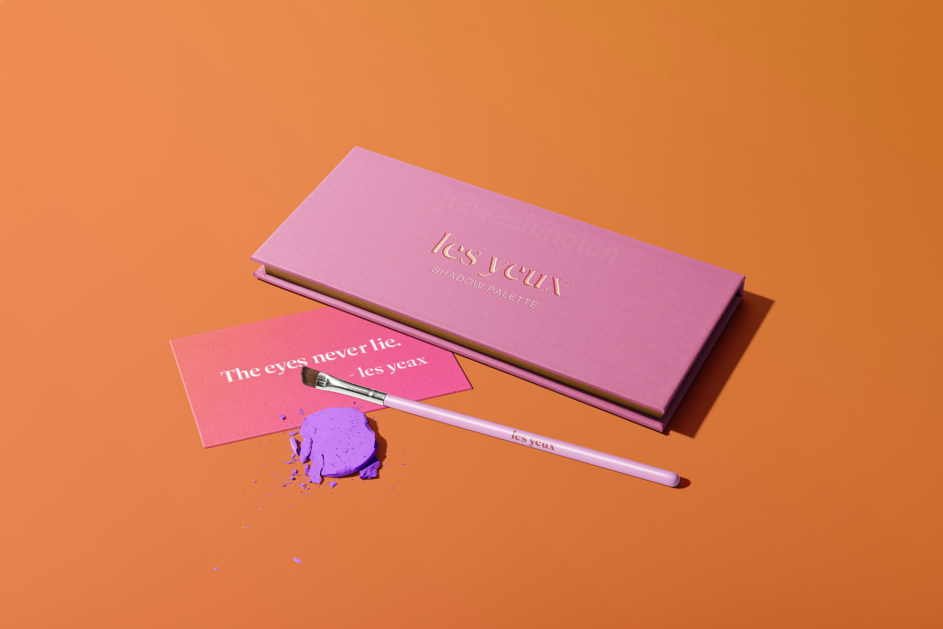 Eye shadow palette concept - les yeux cosmetics