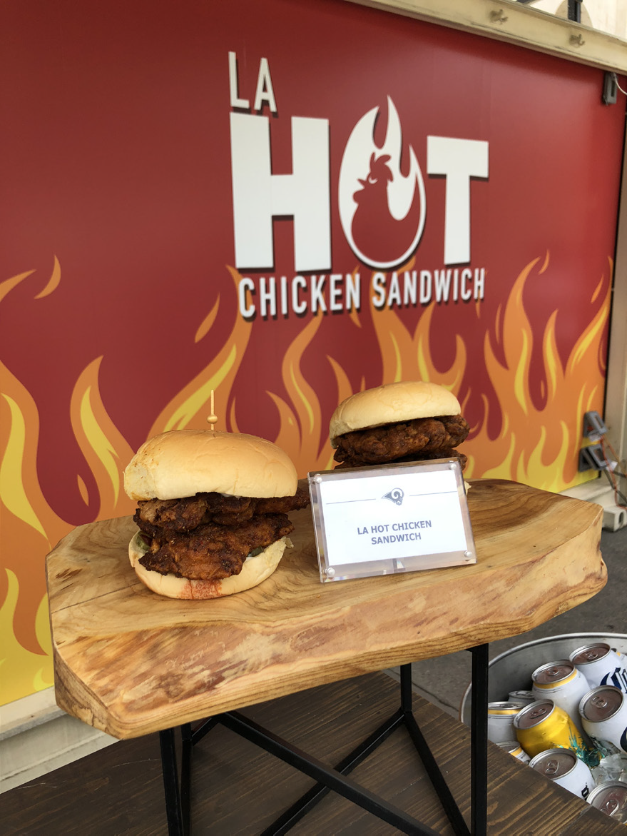 LA Hot Chicken Sandwich 3