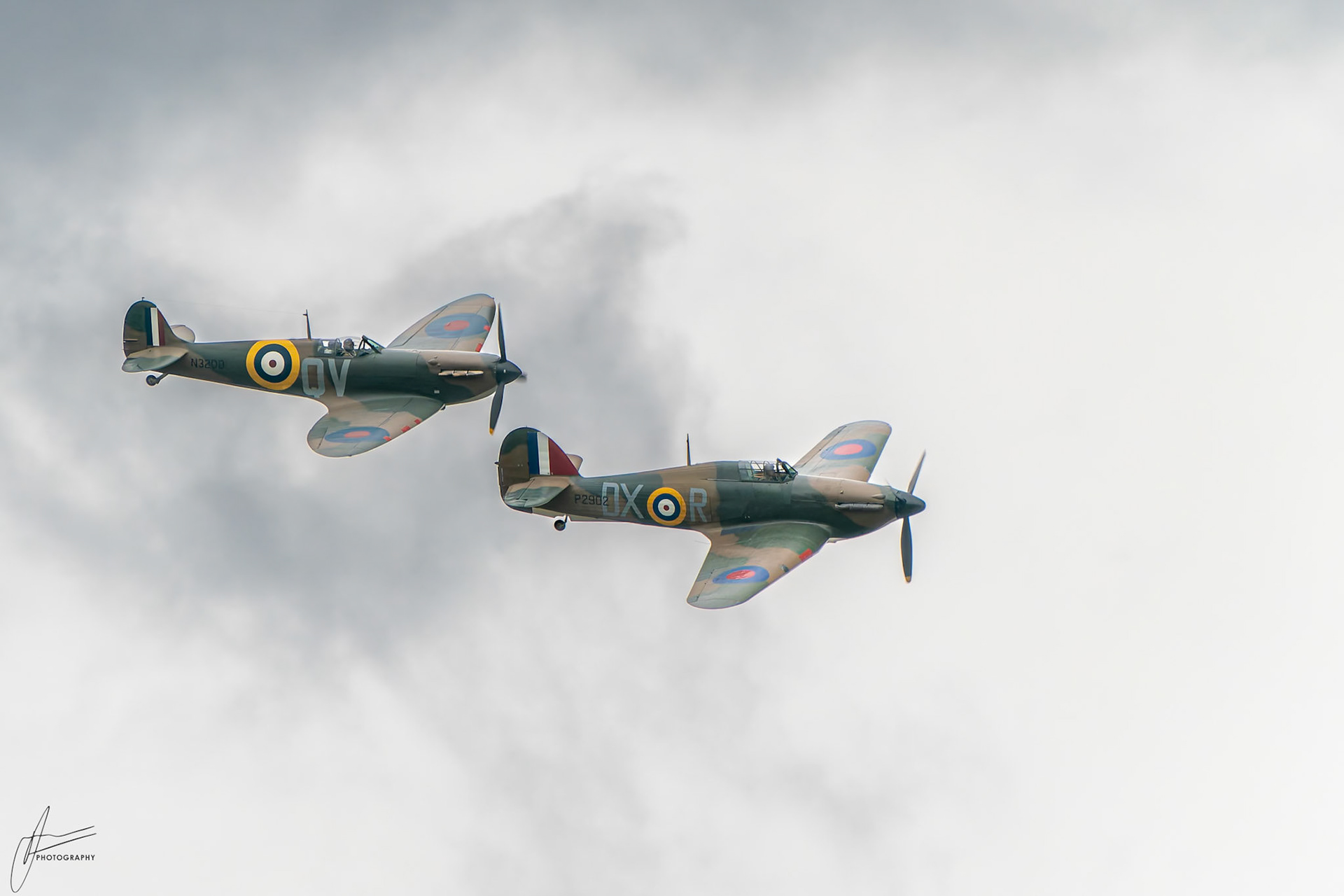 Spitfire MK 1a and HurricaneMK 1