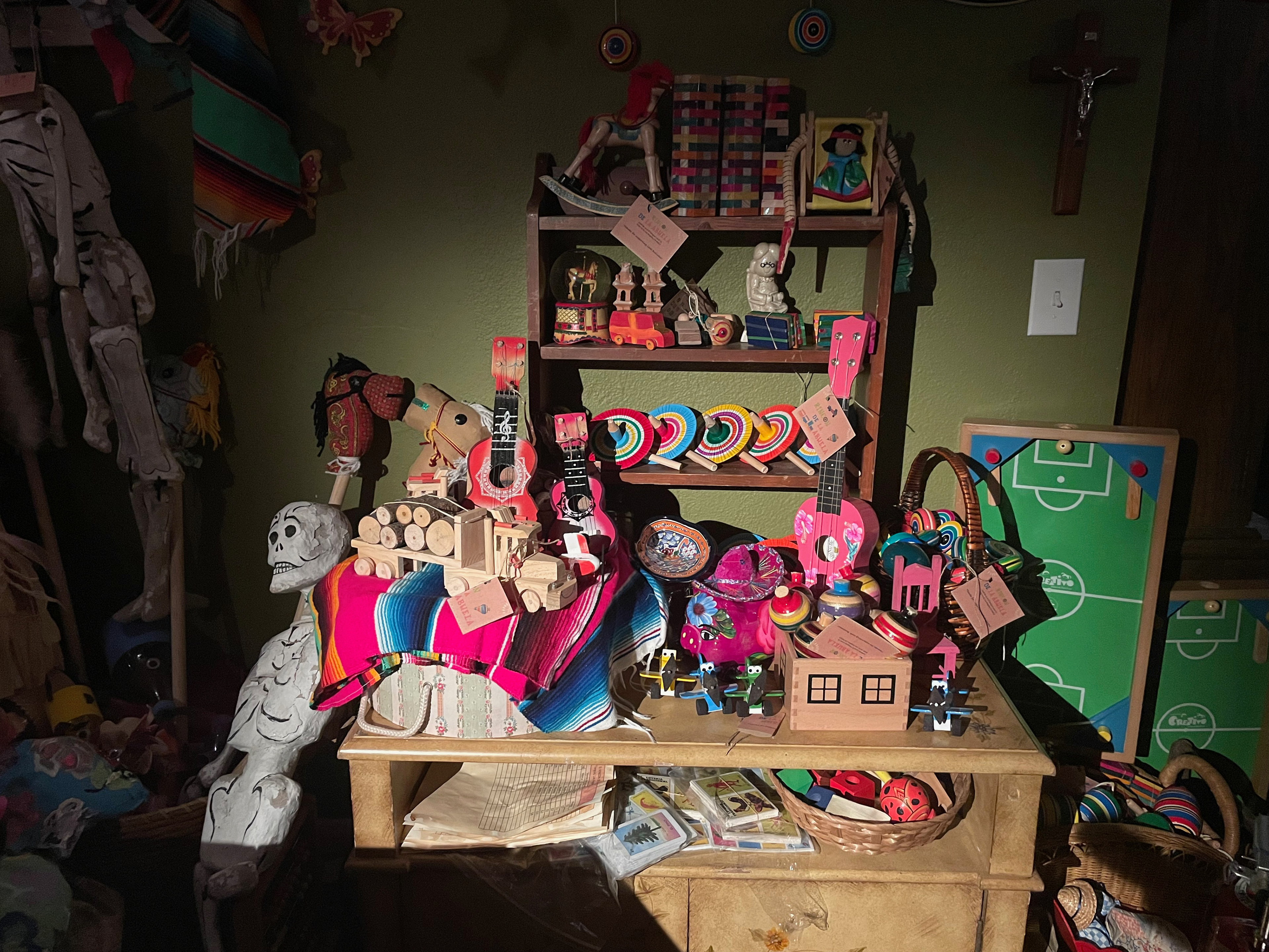 La Bruja Set Photos - Abuela's Workshop