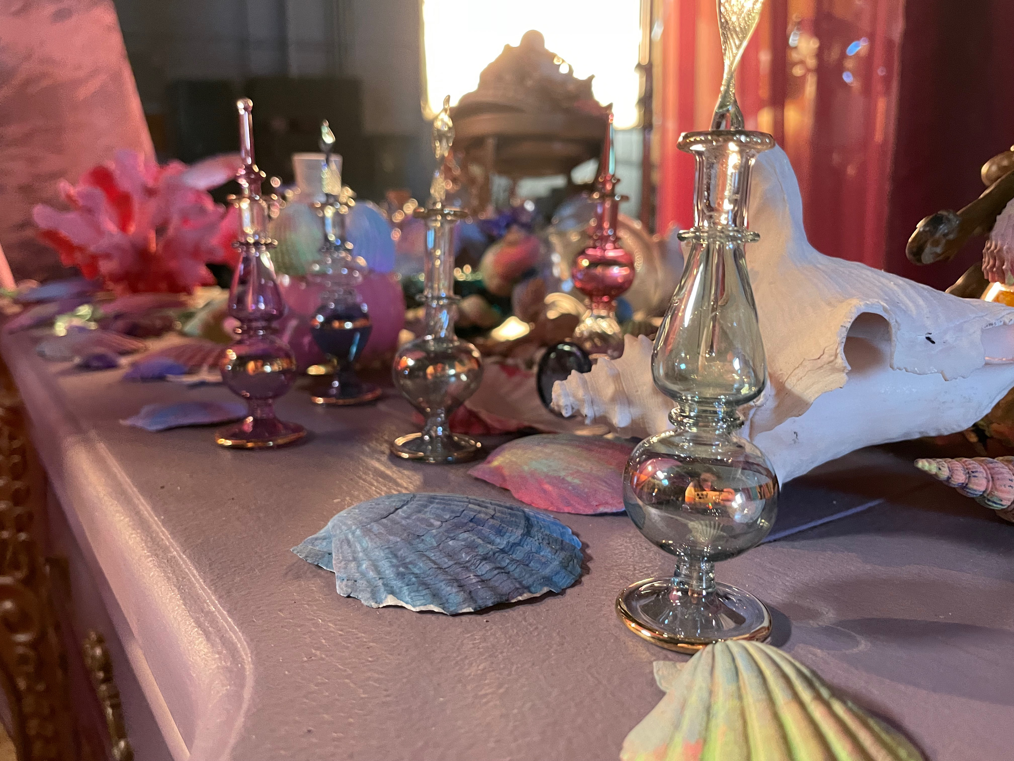 La Bruja Set Photos - Palace