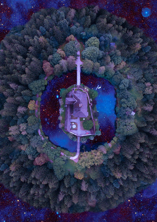 The forgotten world 8  |  Digital collage, Archival pigment print  |  35.5 x 28 cm, 2021