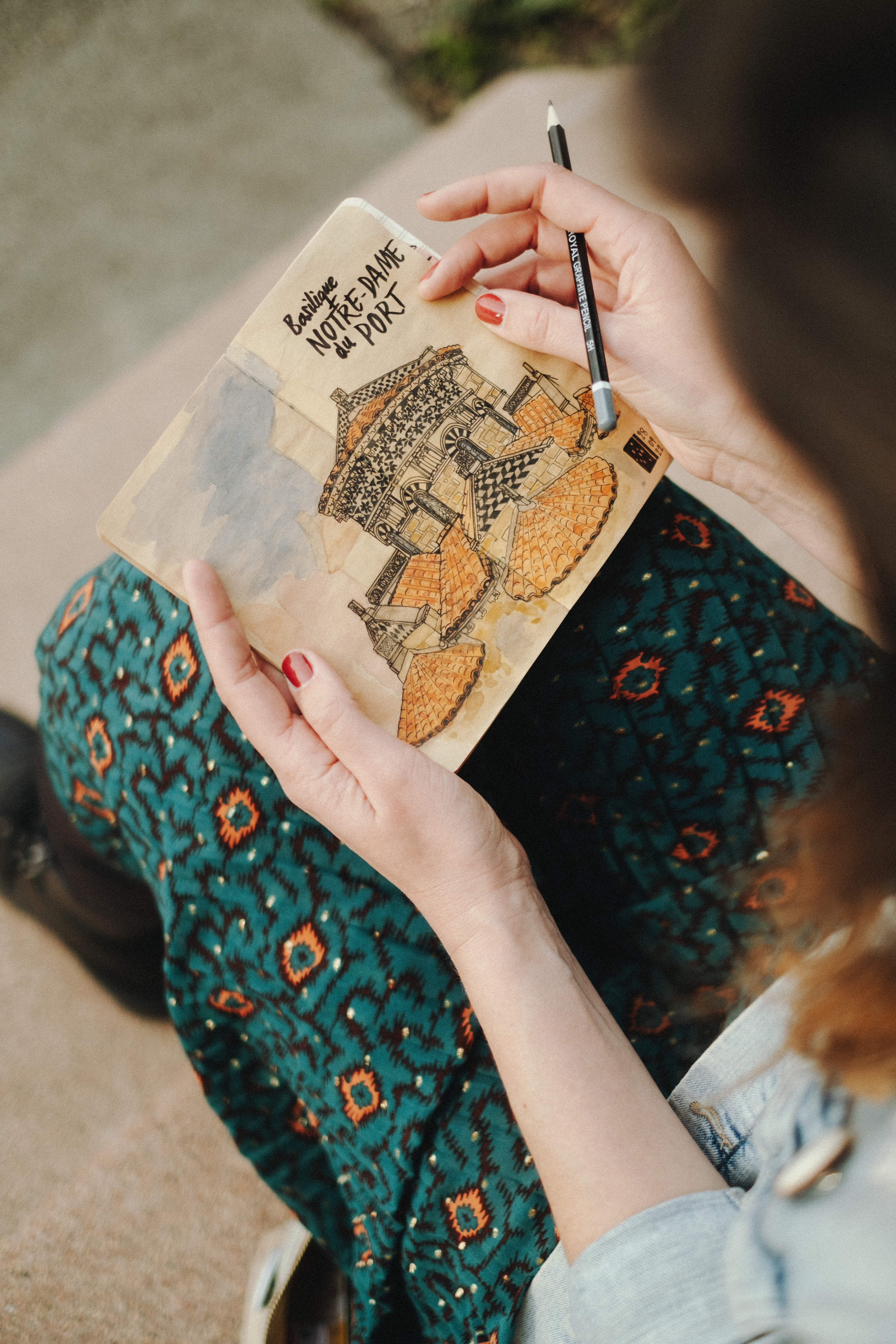 Sortie "Urban Sketchers Clermont-Ferrand" • Vue sur la basilique Notre-Dame du Port • Illustration à la main en aquarelle