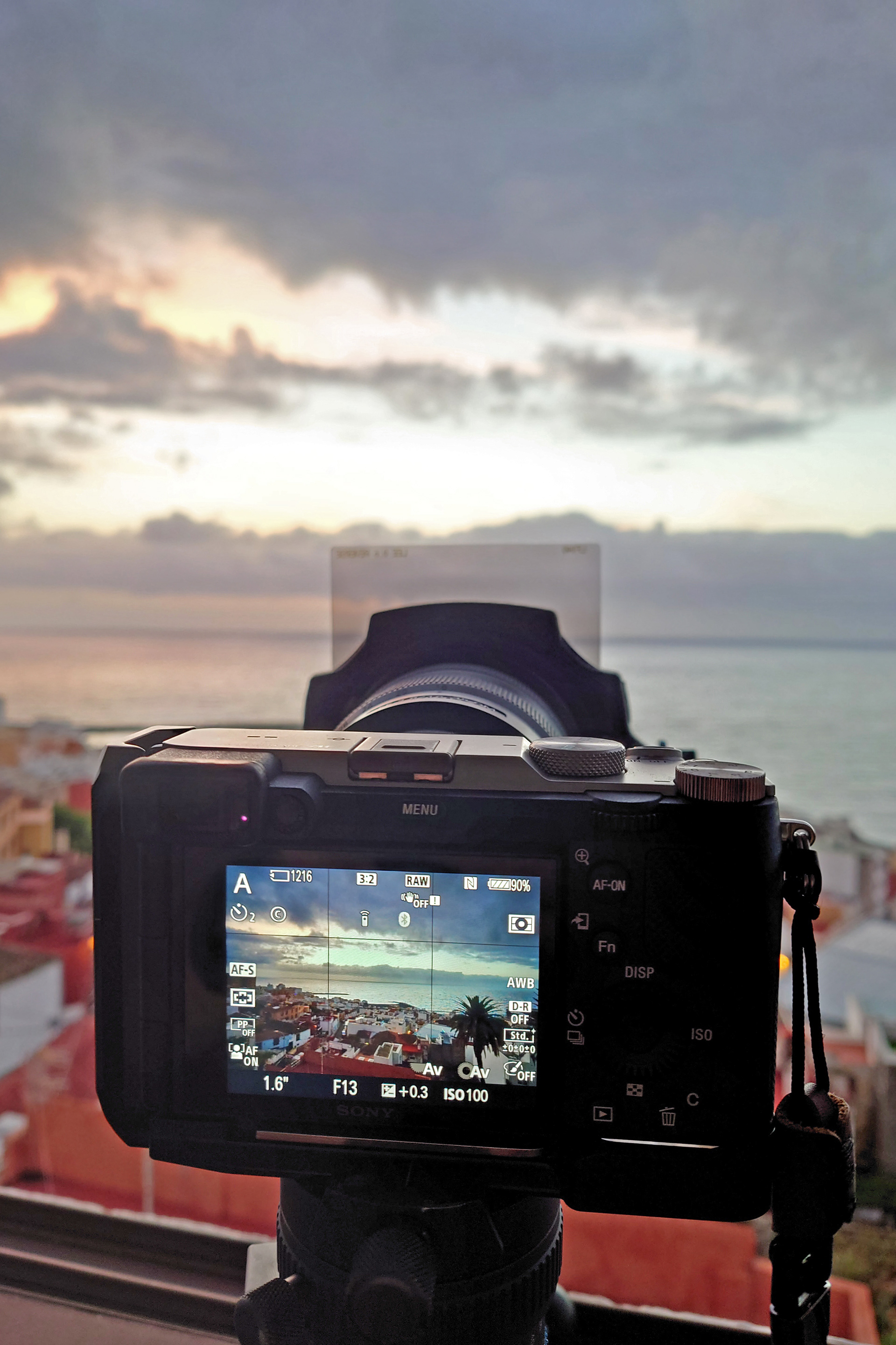 Direkt im Schlafzimmer einen Blick auf den Sonnenaufgang zu haben ist für faule Landschaftsfotografen perfekt.