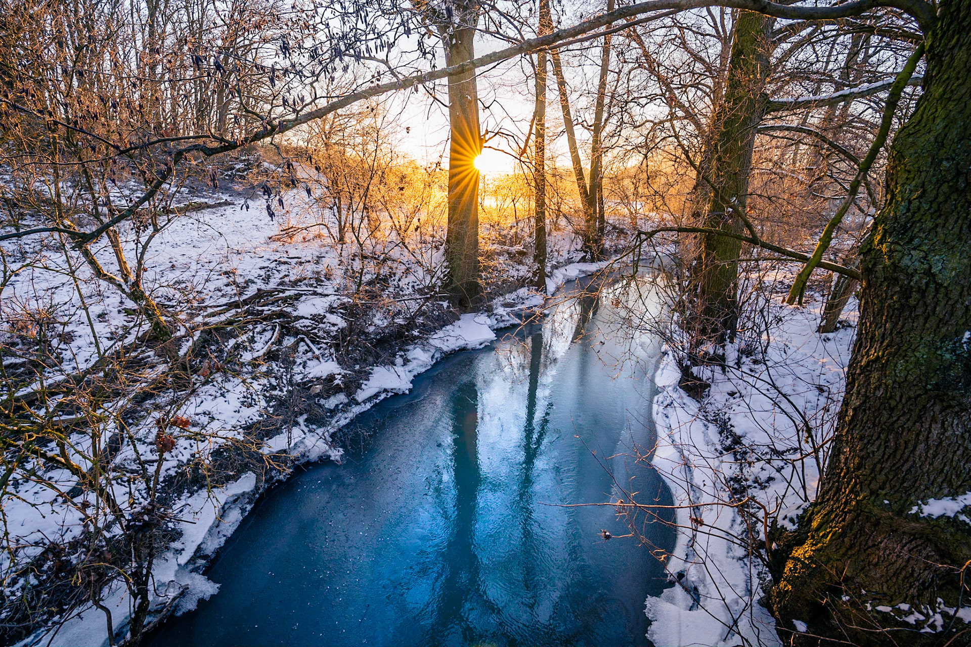 Hungen - Sonnenaufgang im Winter