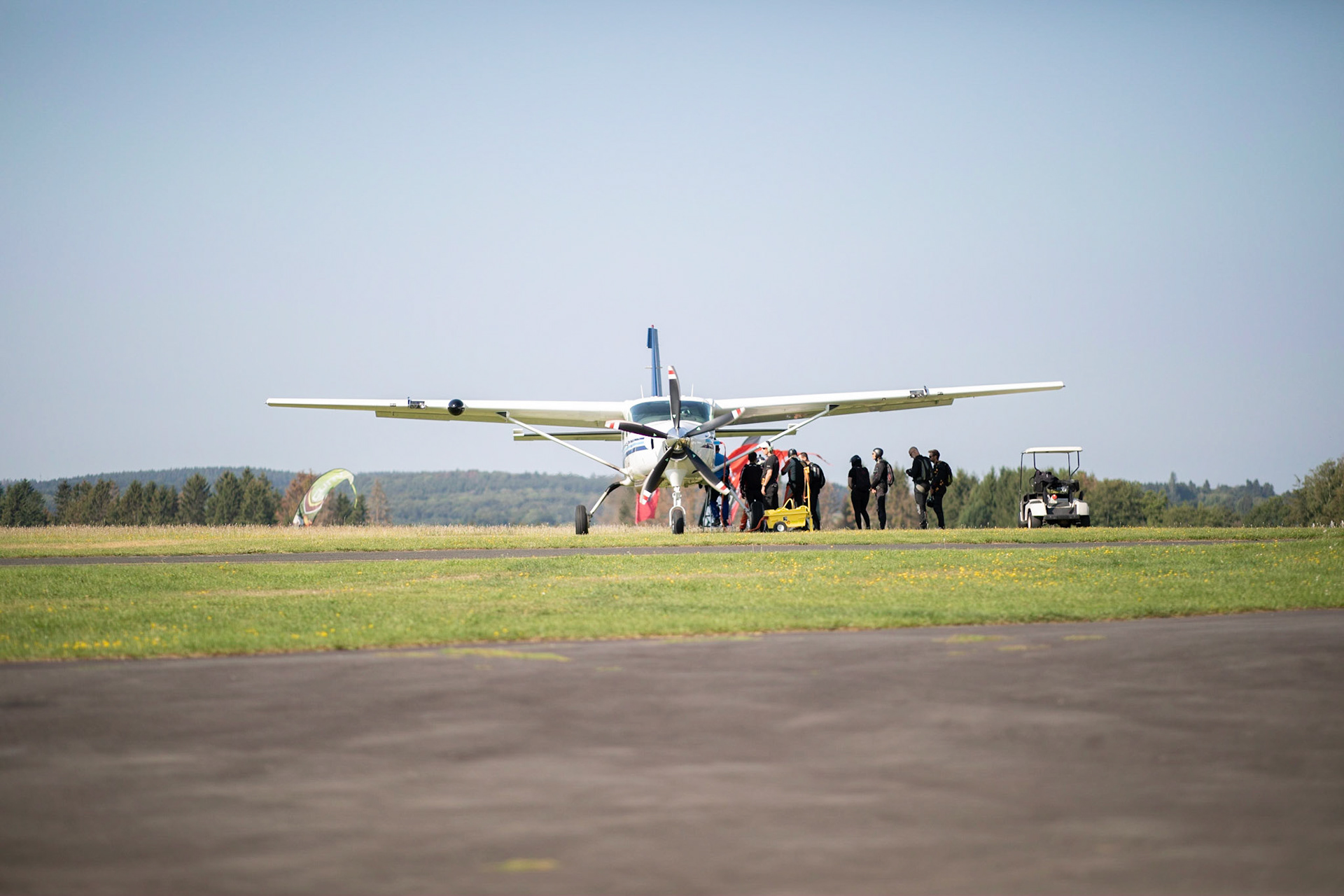 Auf dem Flugplatz in Breitscheid