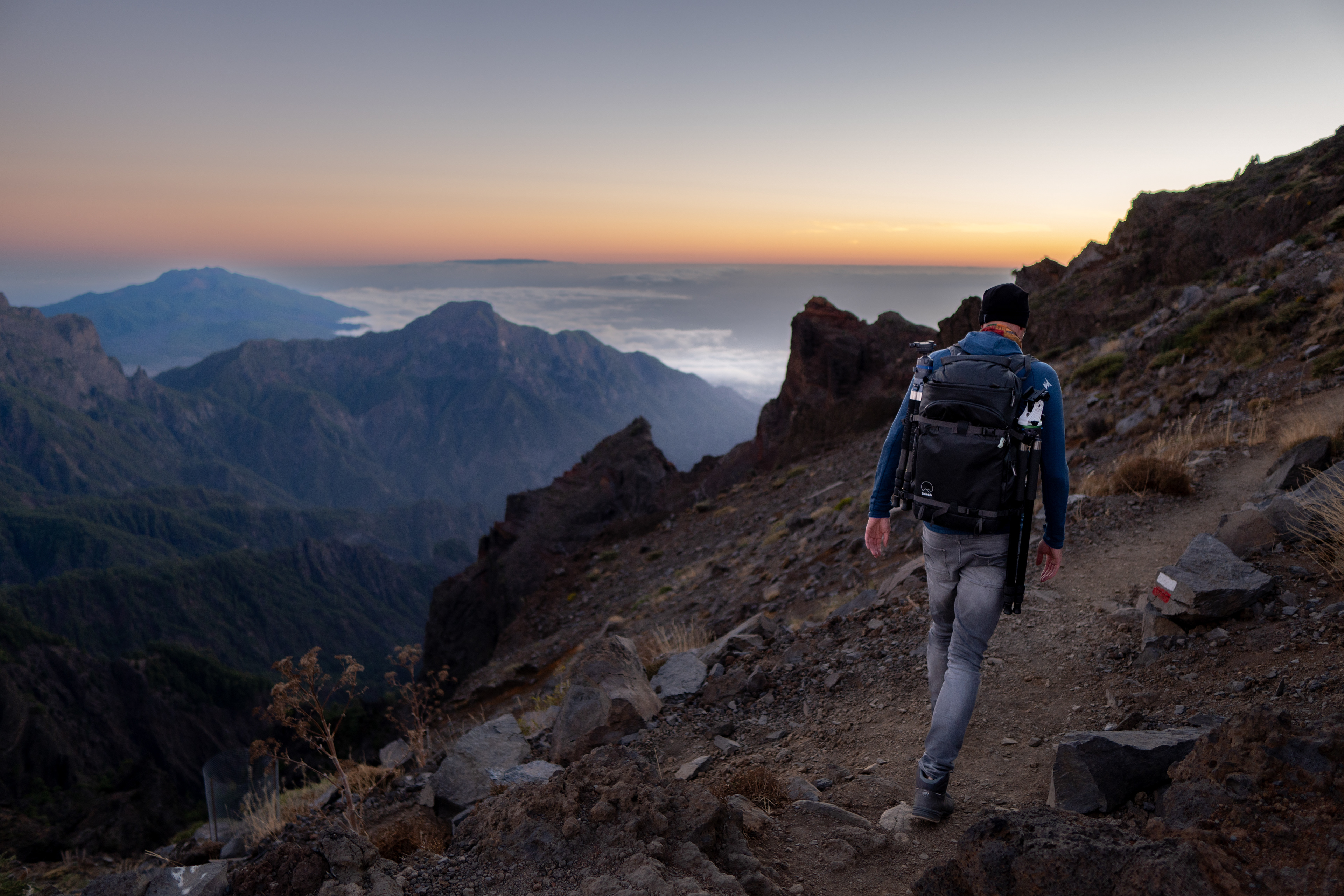 Gehe nie ohne zwei Stative, zwei Kameras und einen Startracker aus dem Haus. Zumindest nicht auf La Palma.