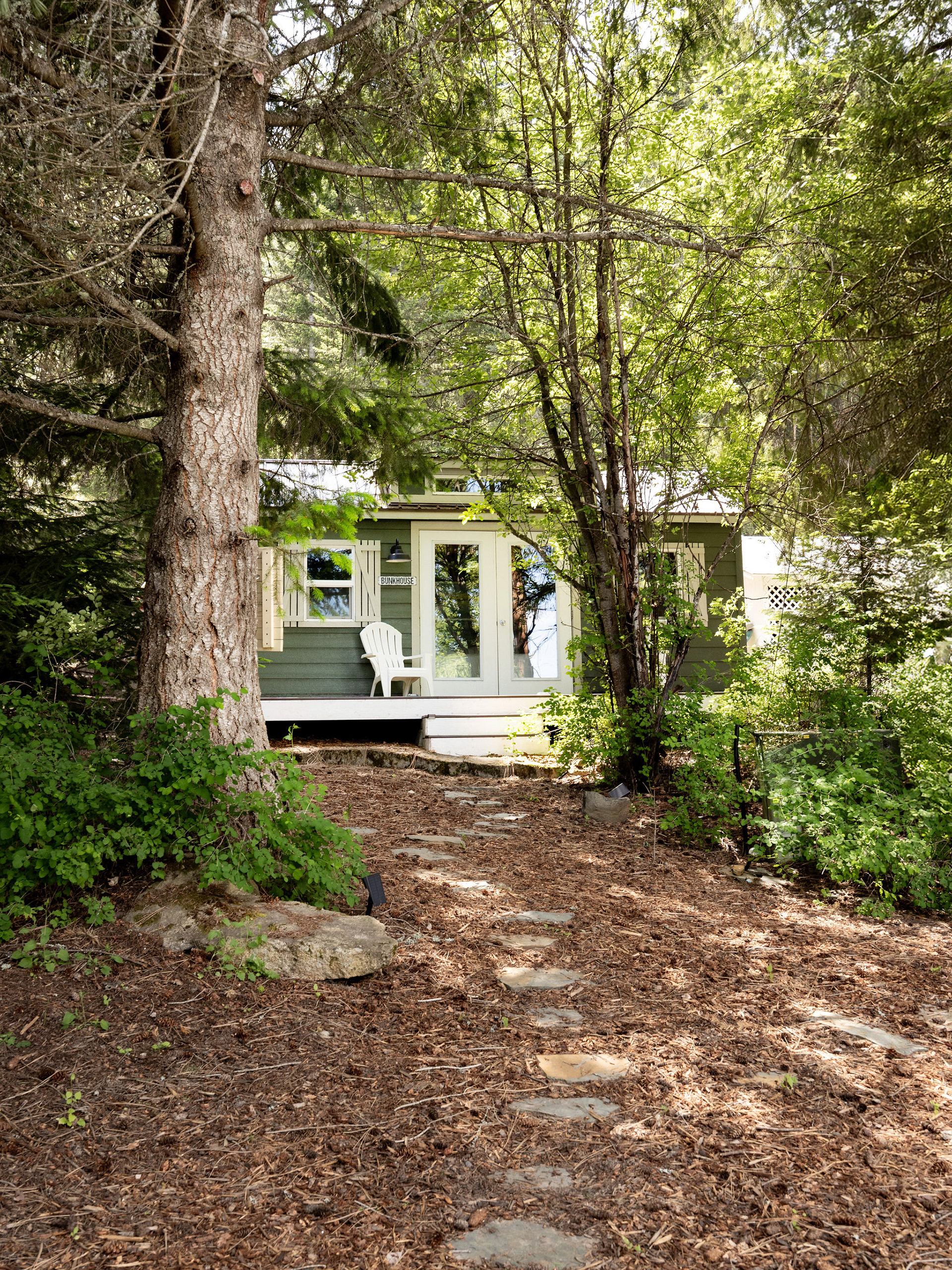 Lake home bunkhouse