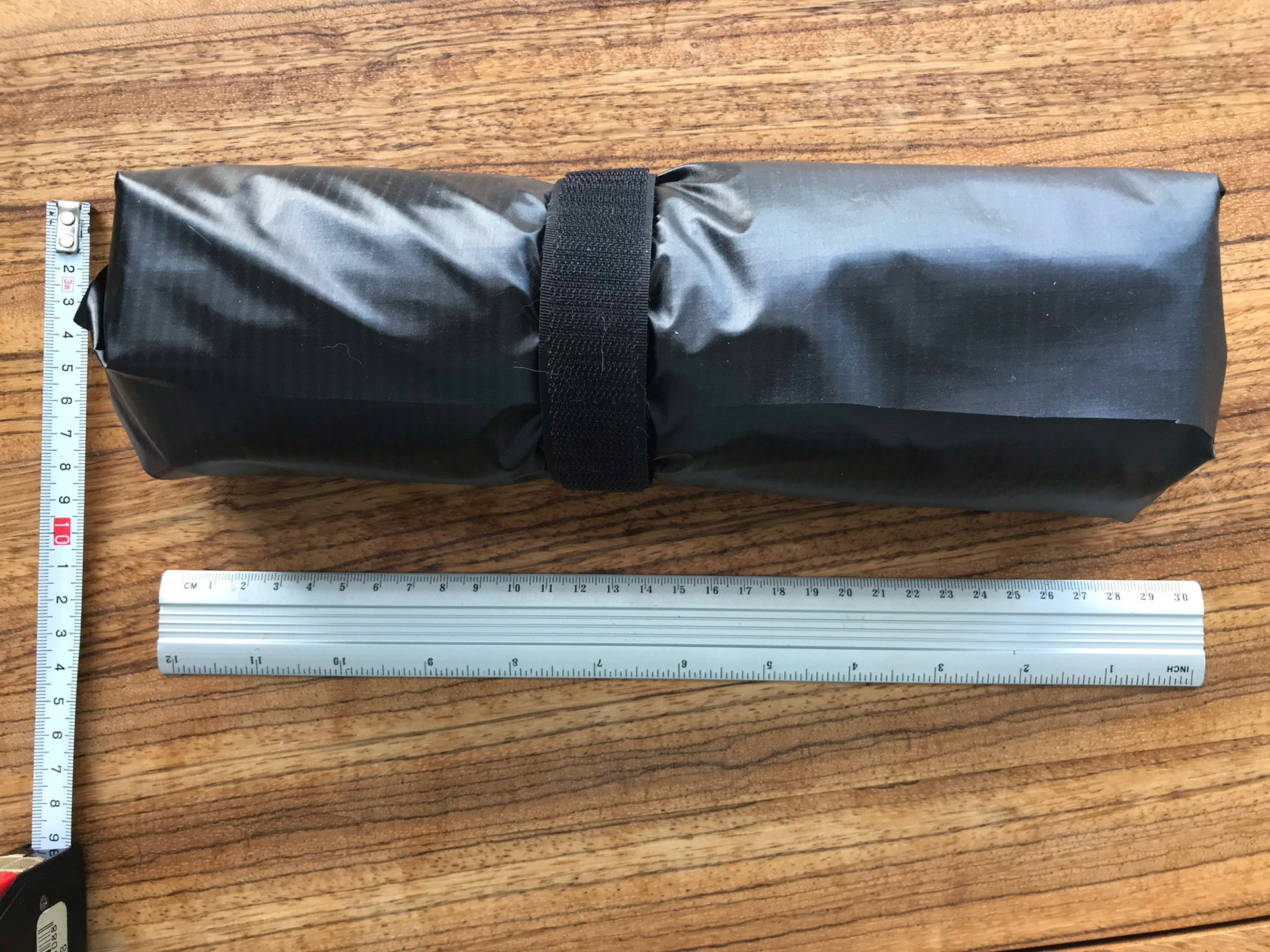 De tent ingepakt. Pakmaat: klein. Geslaagd!