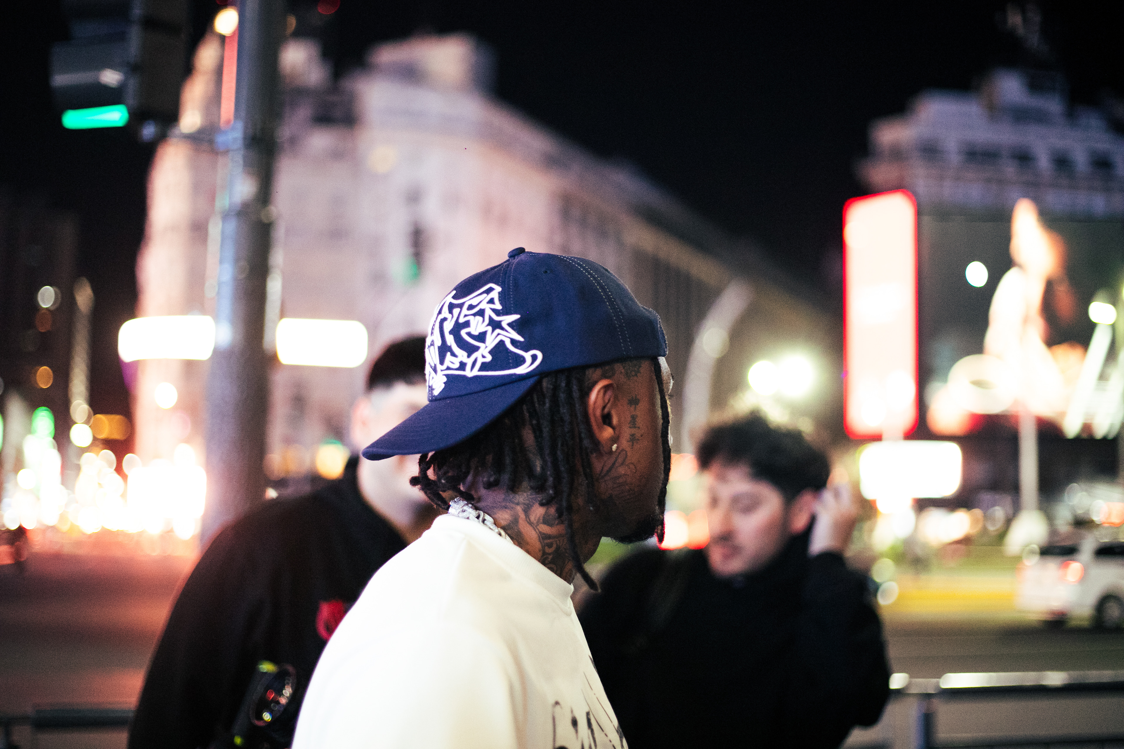 Back videoclip "GenZ"