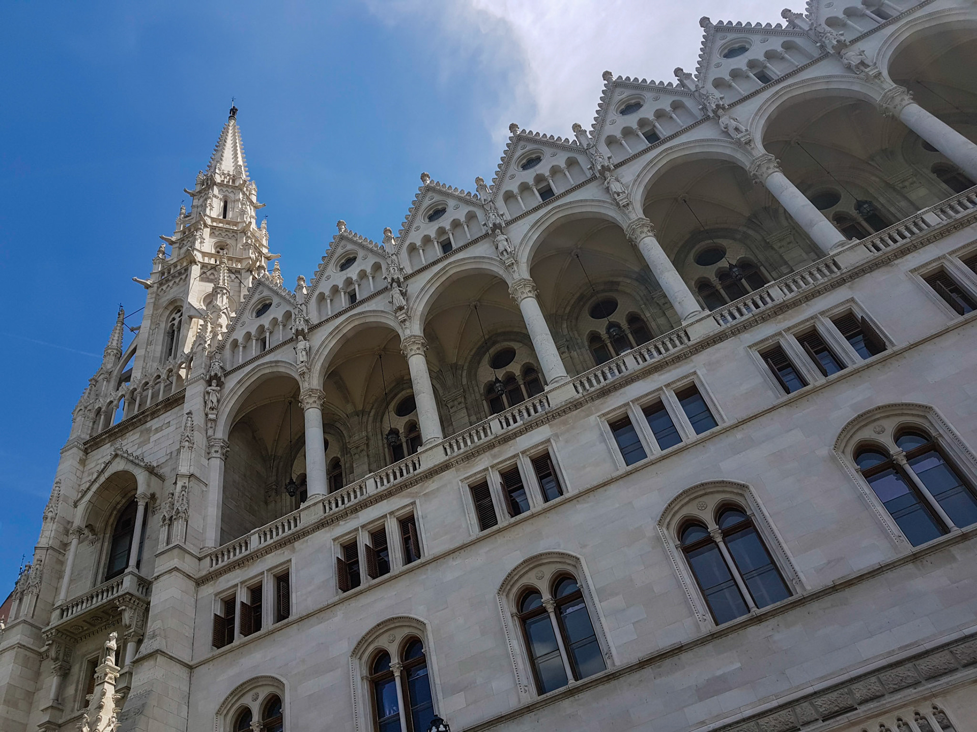 Budapesta. Pesta. Palatul Parlamentului