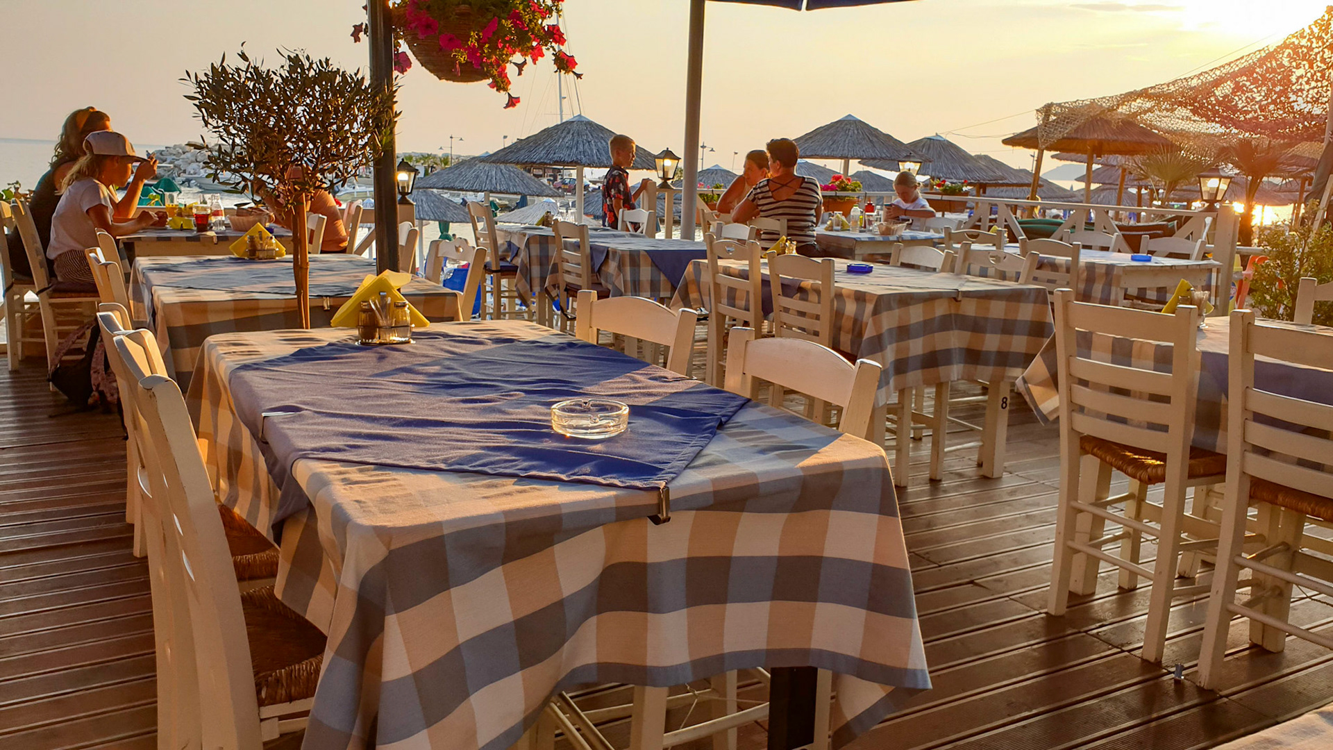 Taverna Poseidon. Potos