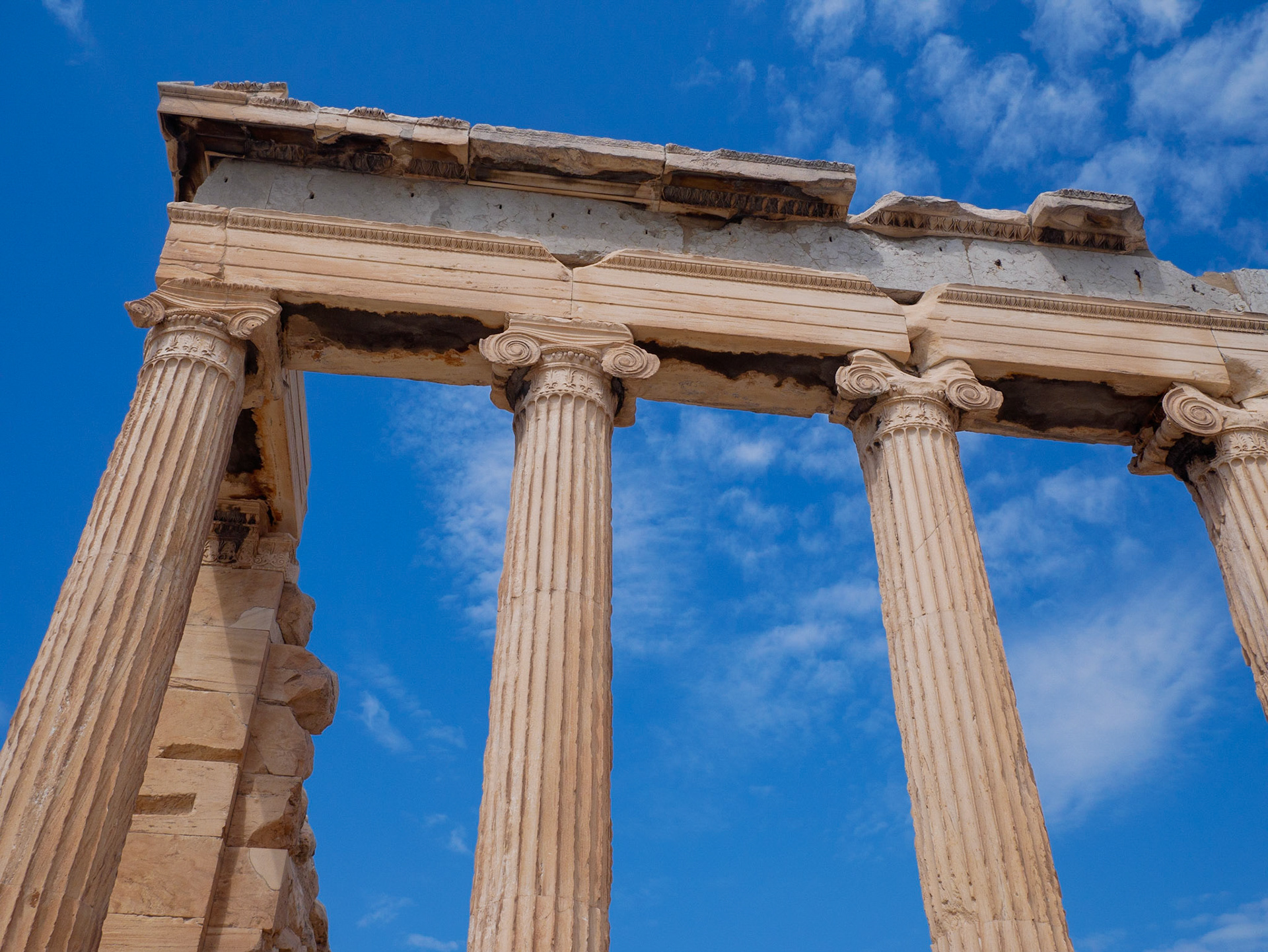 Erechtheionul. Atena