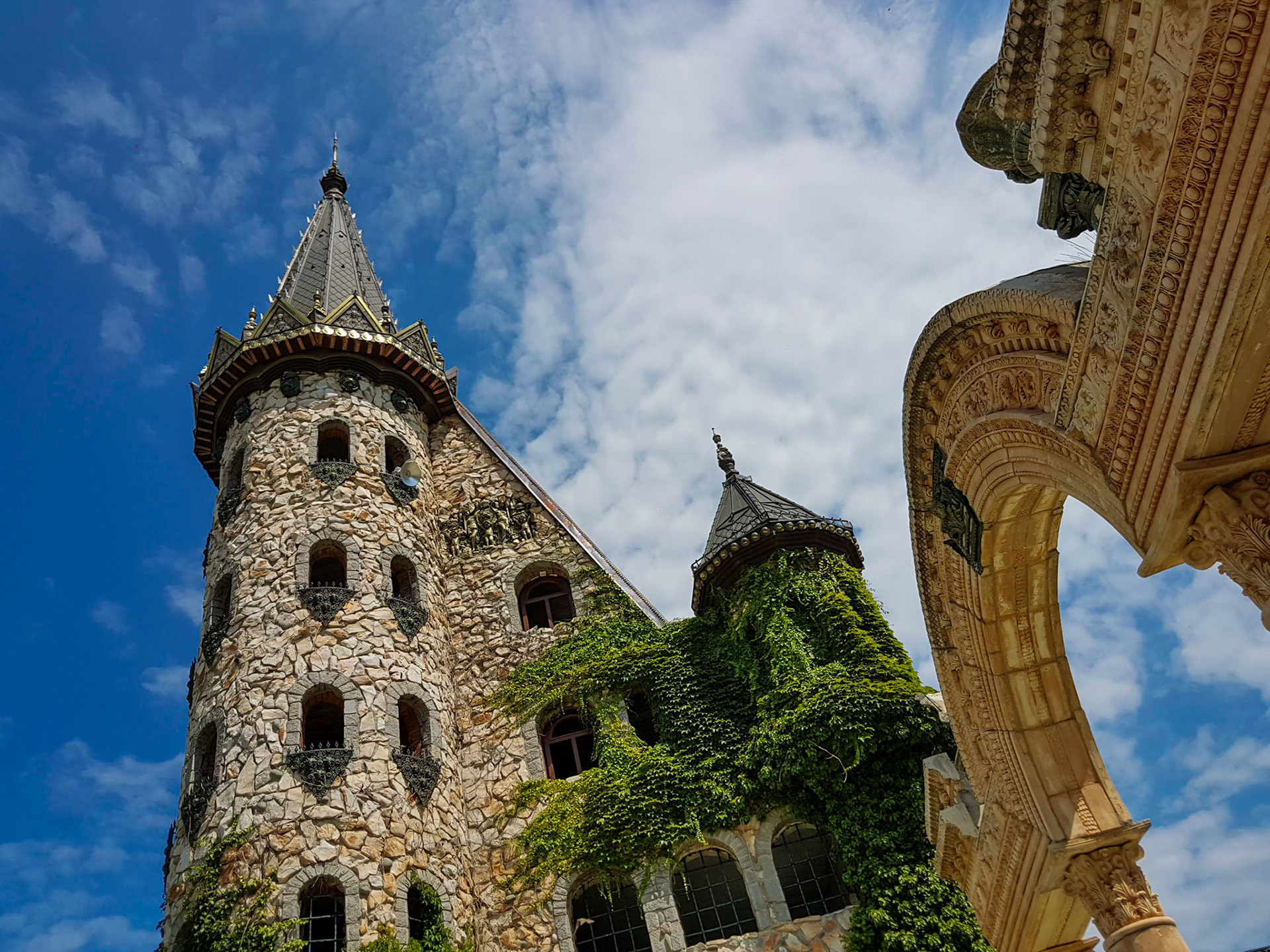 Castelul Ravadinovo