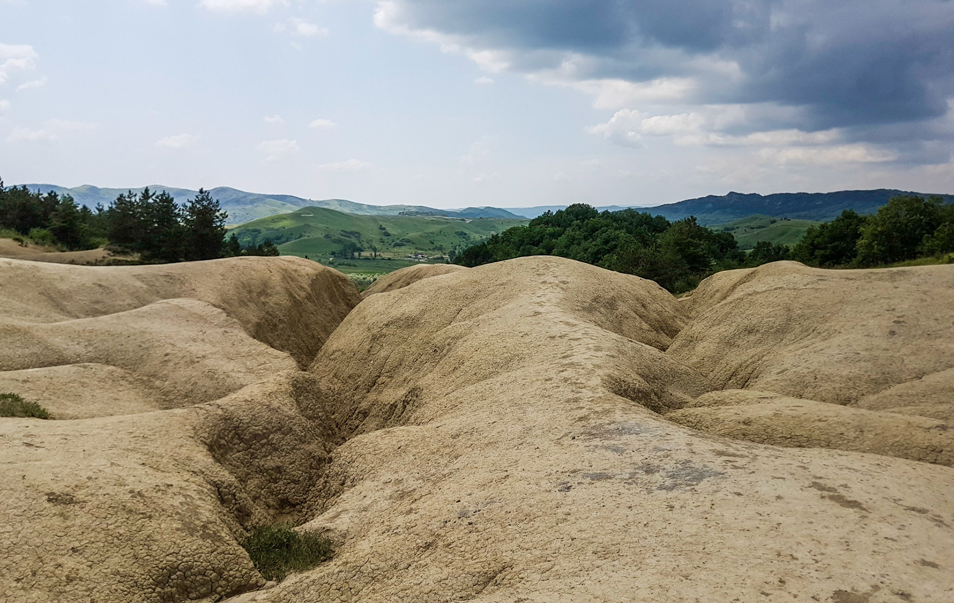 Vulcanii Noroioși. Scorțișoara