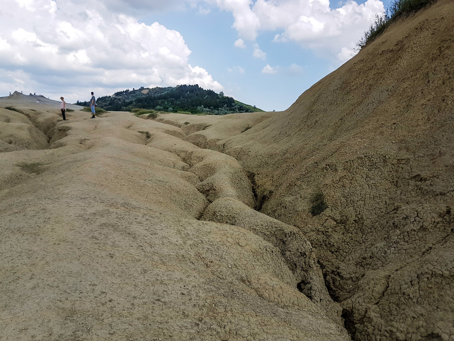 Vulcanii Noroioși. Scorțișoara