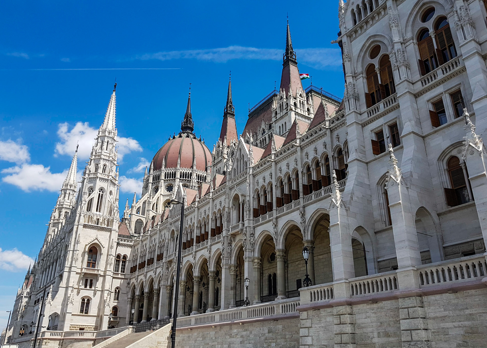Budapesta. Pesta. Palatul Parlamentului