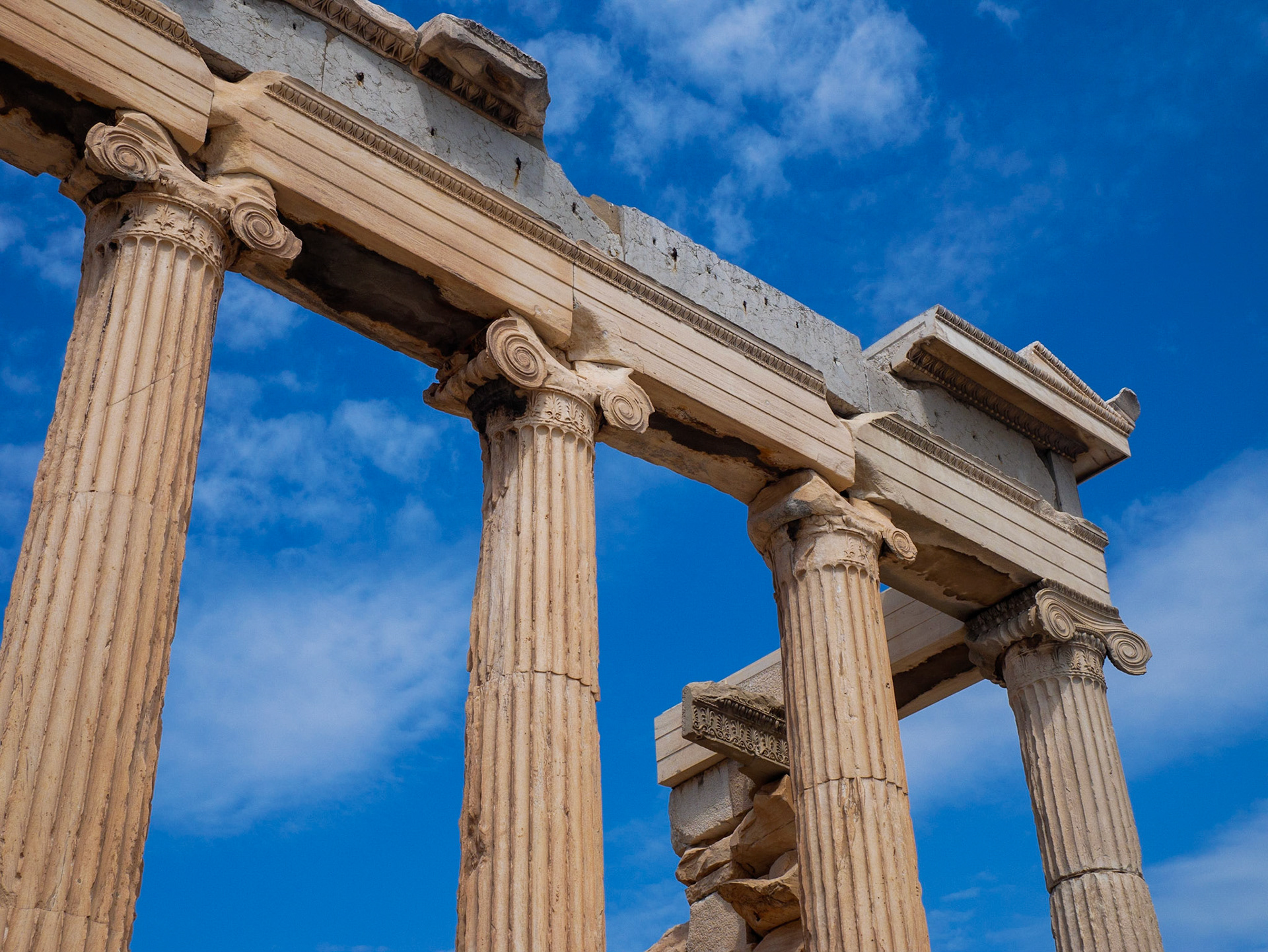 Erechtheionul. Atena