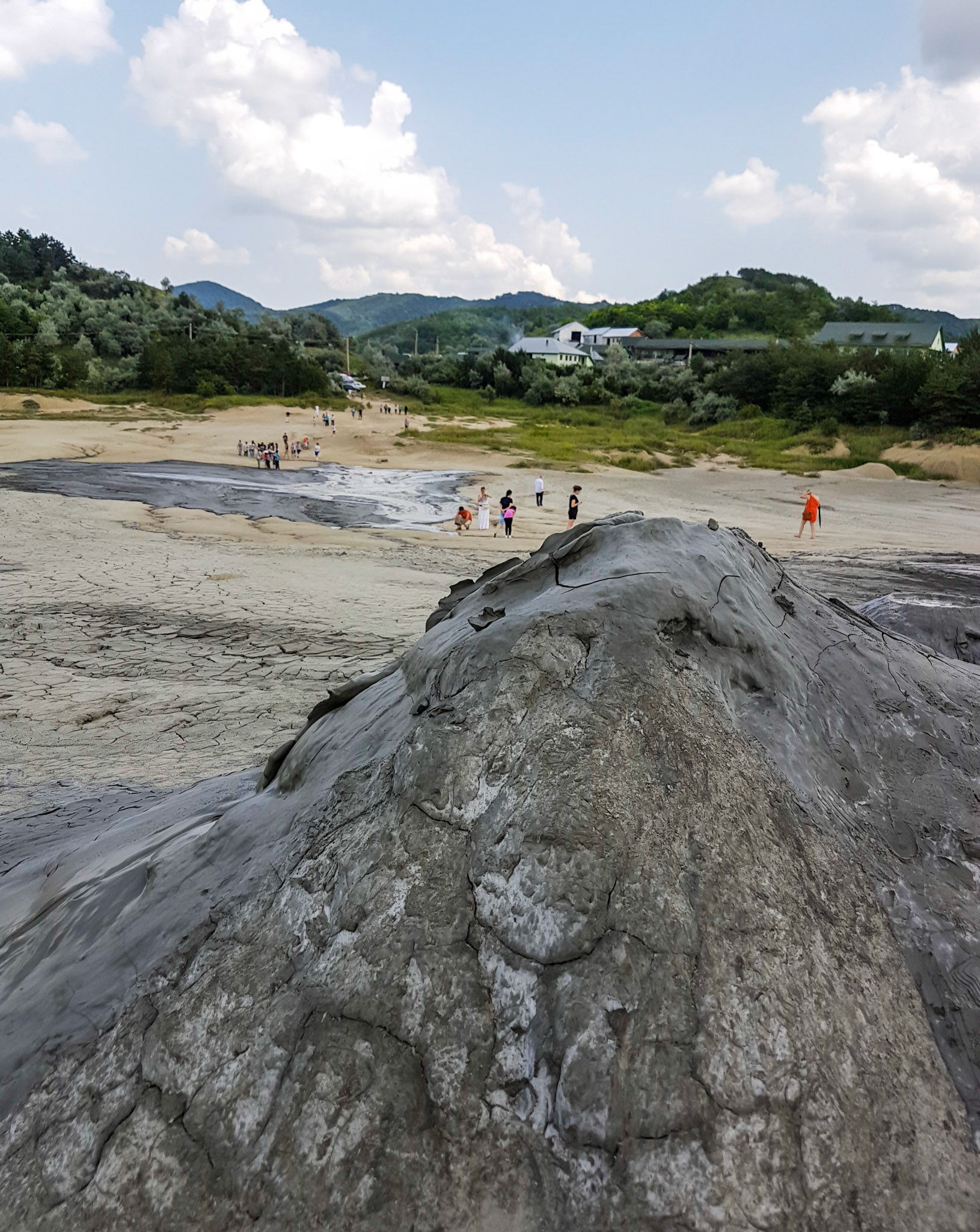 Vulcanii Noroiosi. Scortoasa