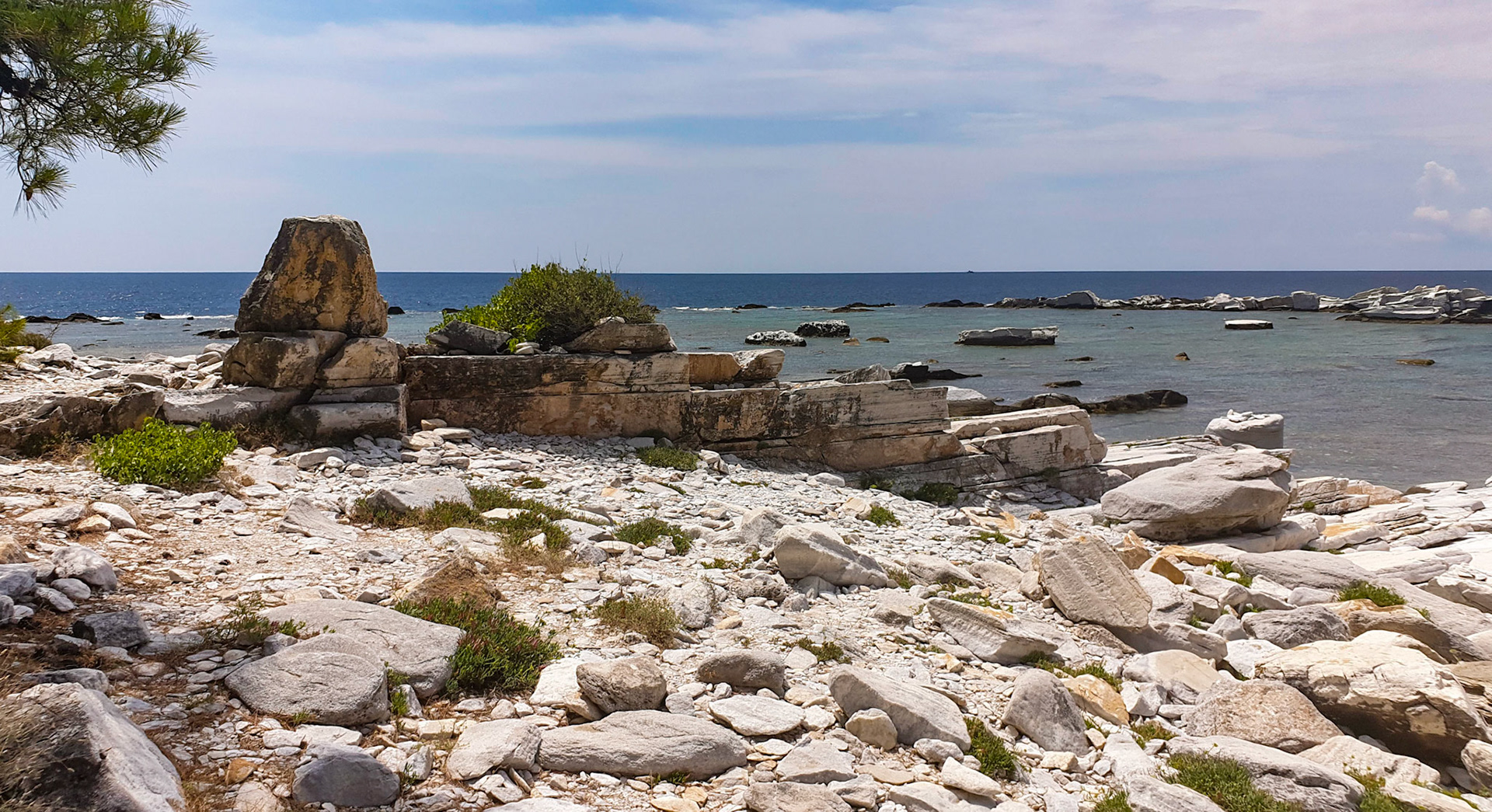 Vechea carierra de marmura. Aliki