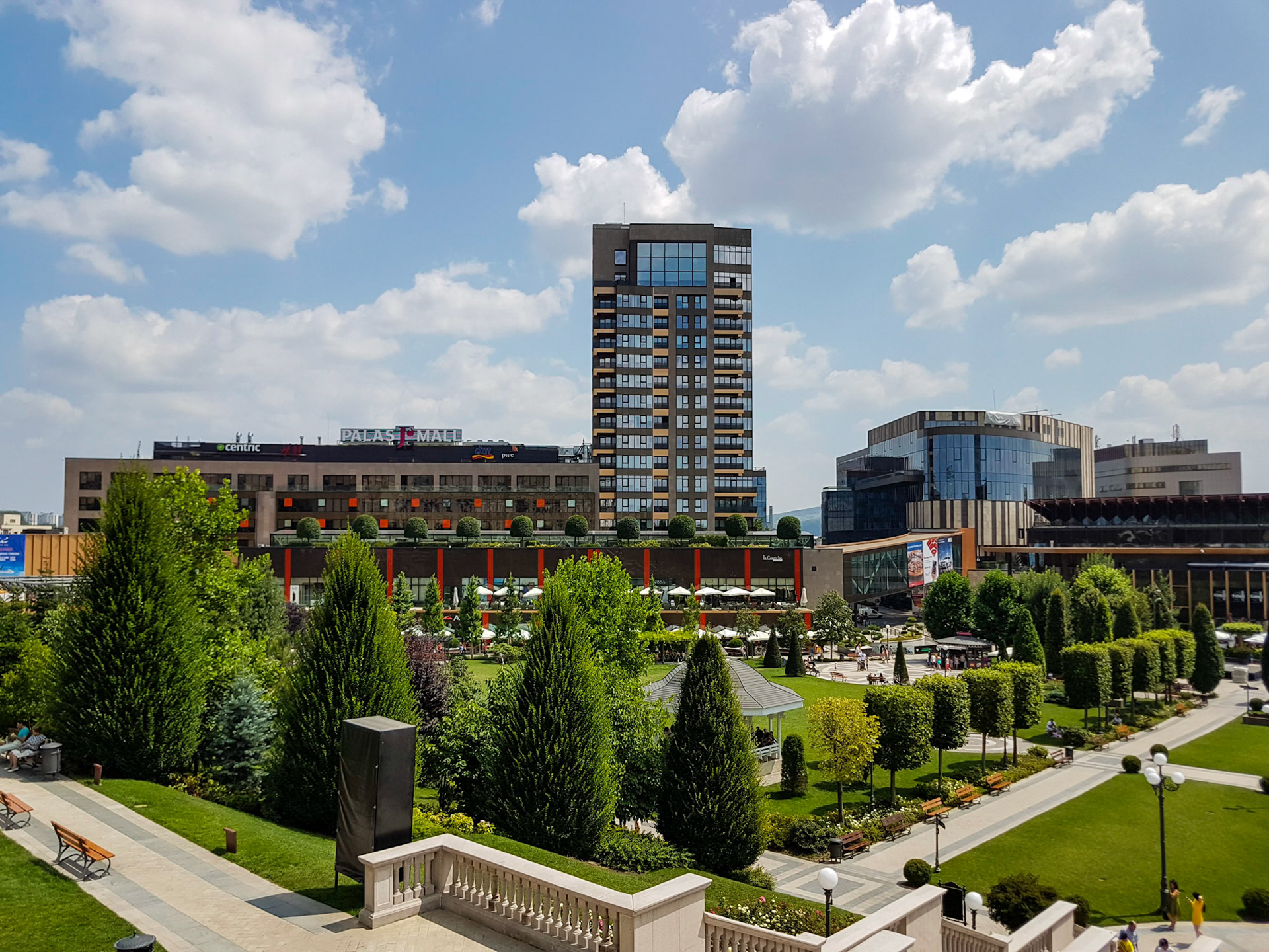Iasi. Mall Pallas