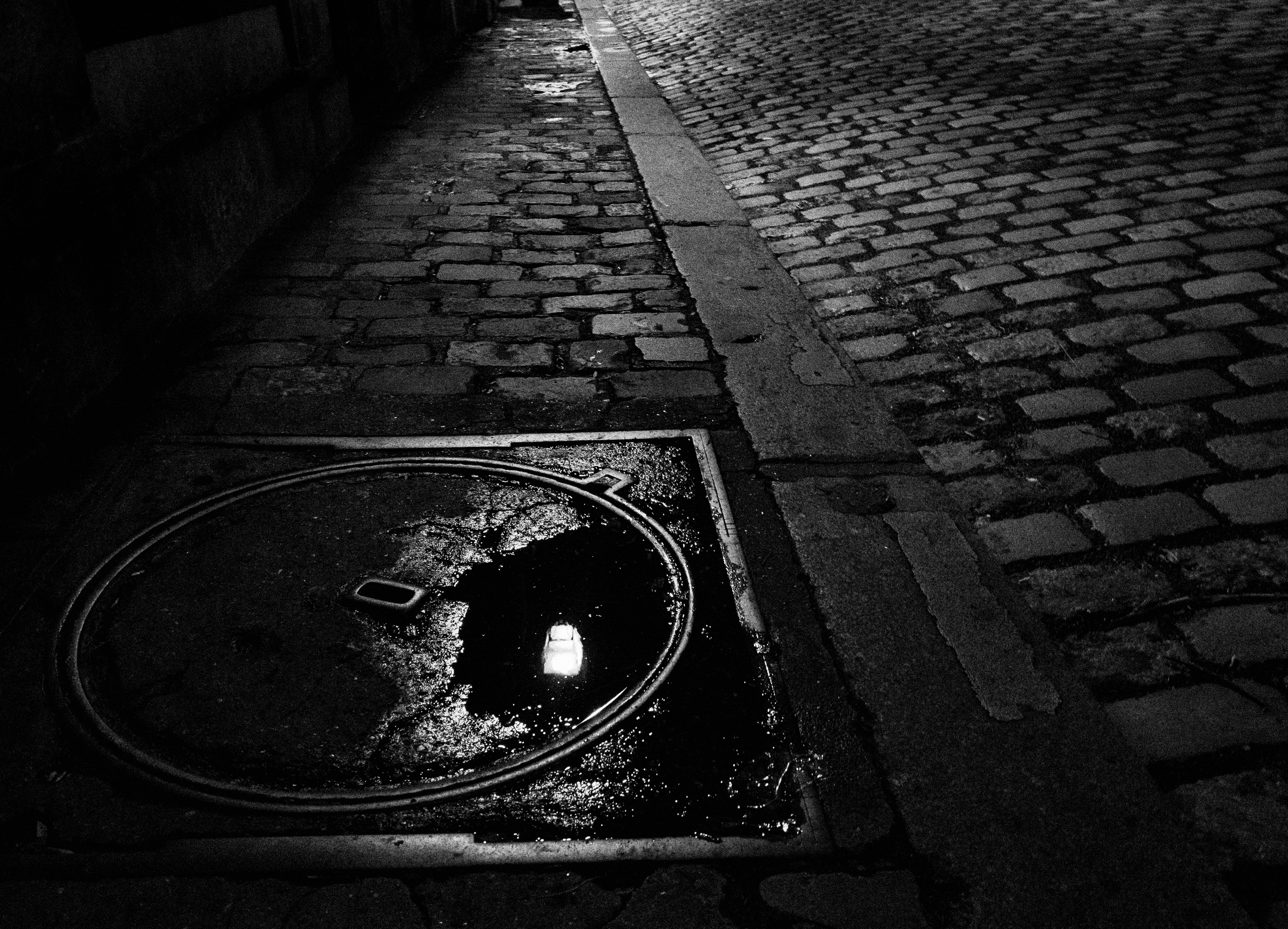 Lockdown - Abbesses Paris, France 2020
