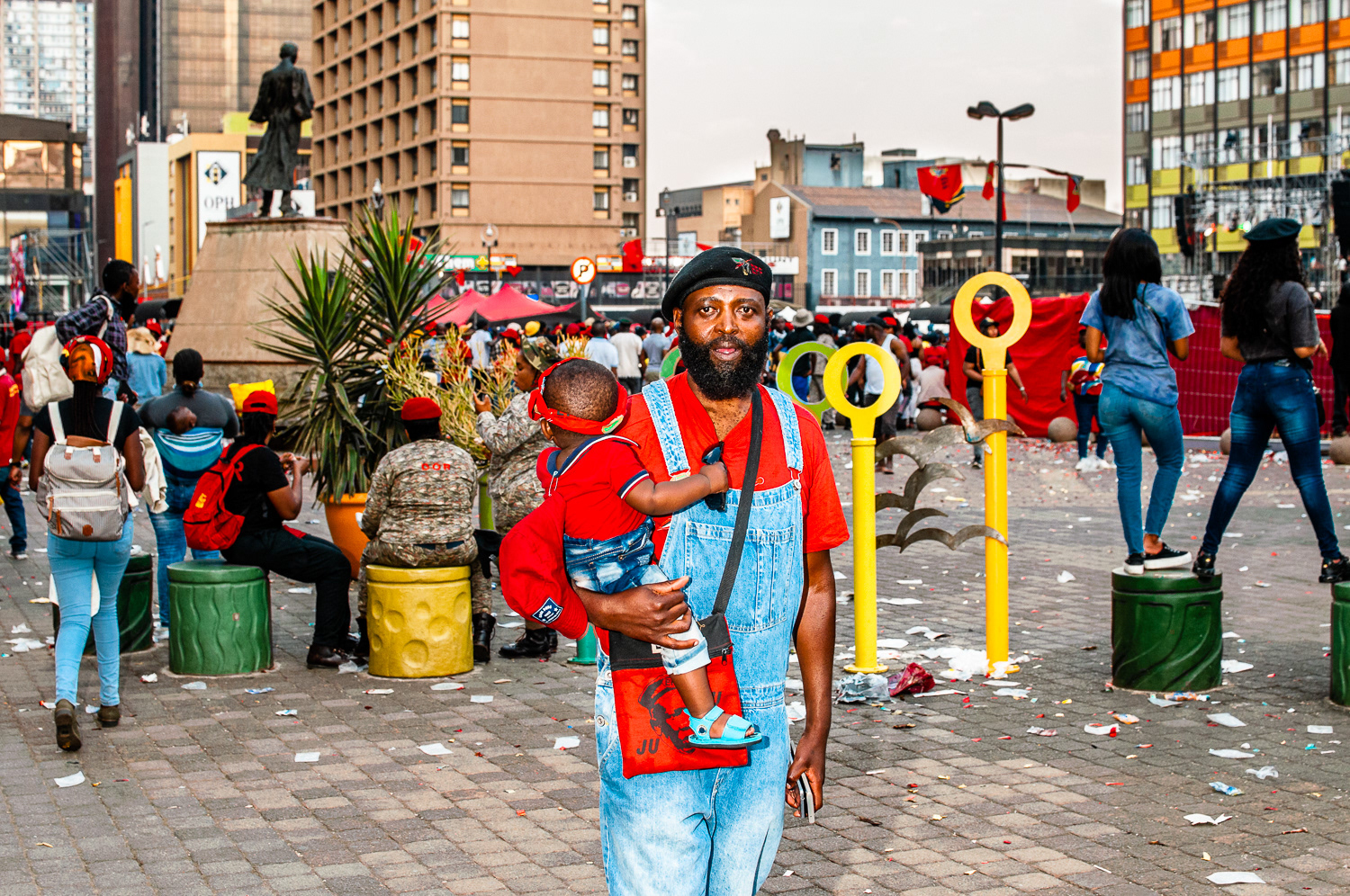 Parade-goers, EFF manifesto launch, Gandhi Square 2021 © 2023 Arnold Manda
