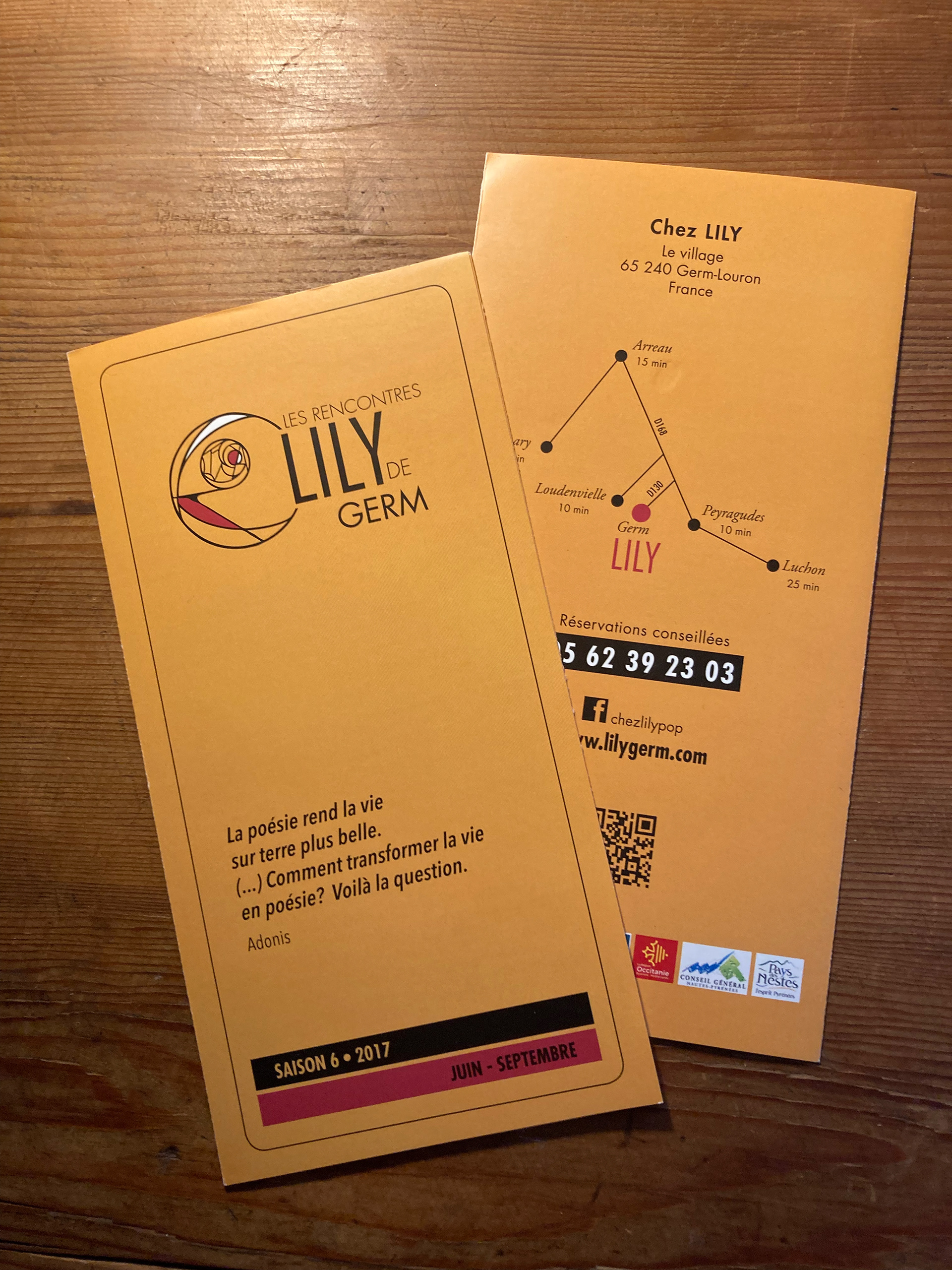 Dépilant 3 volets, 6 pages - 10 x 21 cm