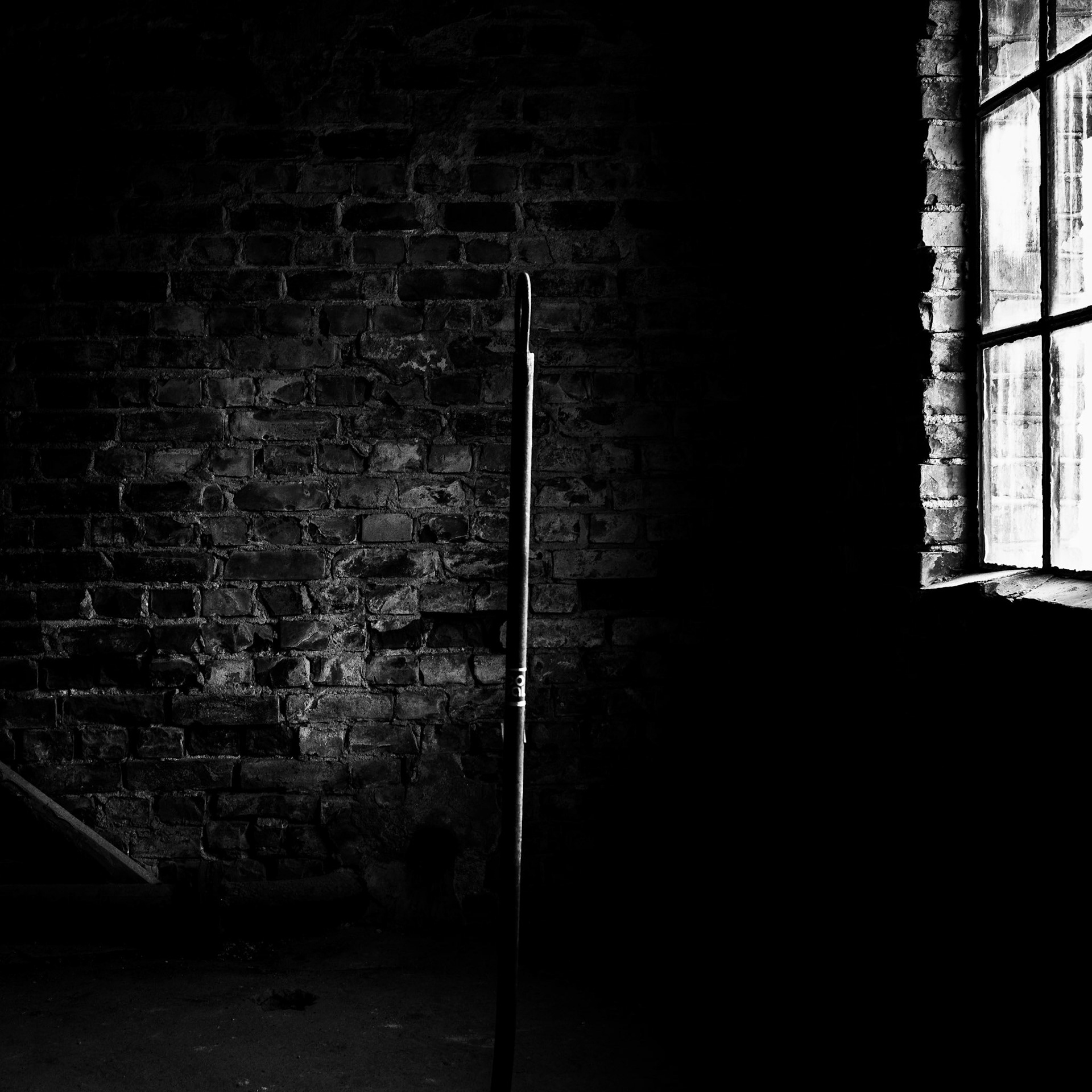 The pole in the room - © Eirik Jeistad