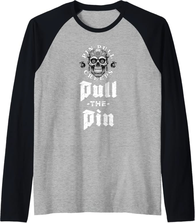 Static Signal Creeps Raglan Baseball Tee featuring a high-interference mechanical skull graphic. The design highlights digital white-noise textures and industrial grit patterns on a black and white contrast-sleeve streetwear shirt.