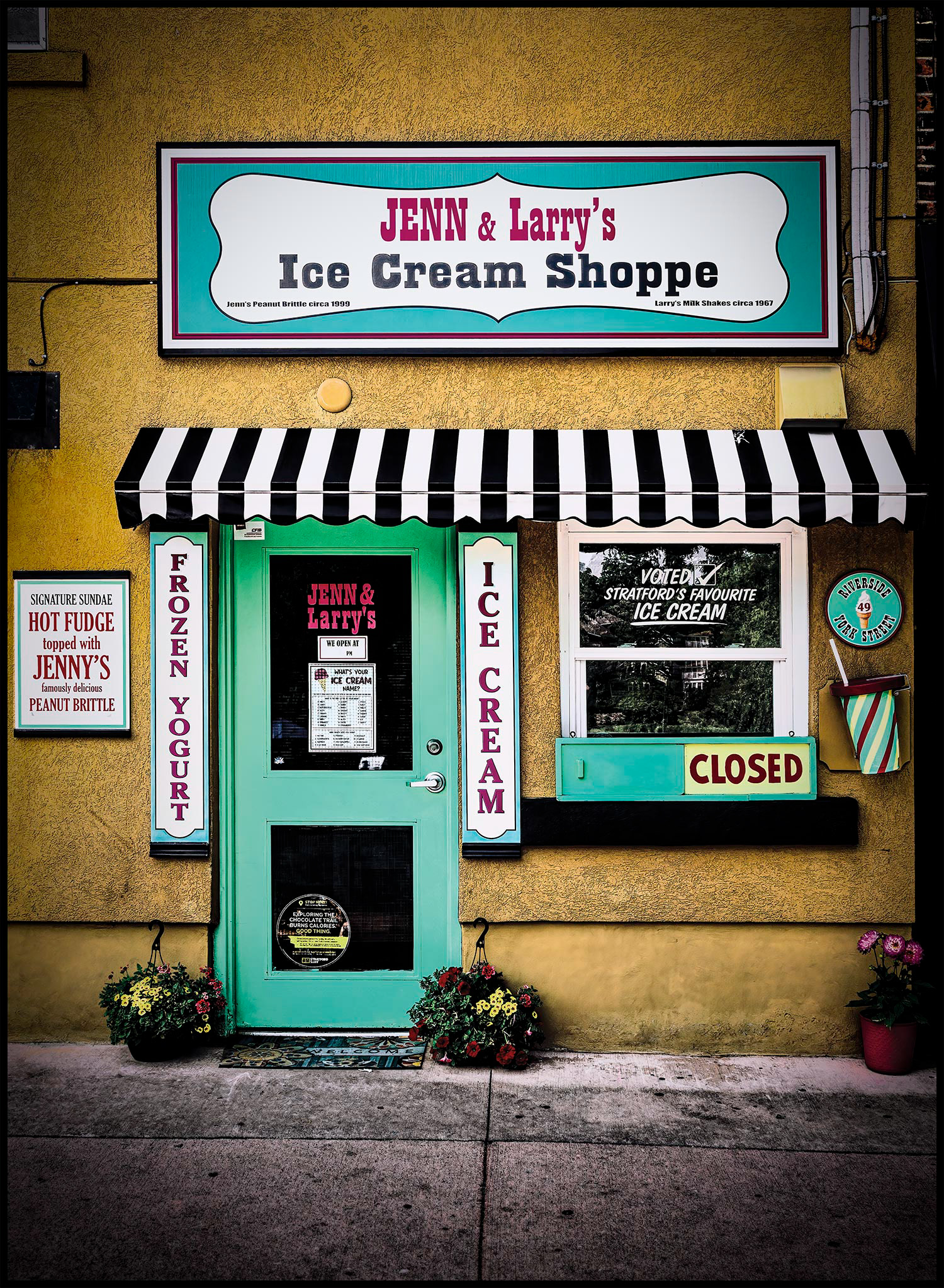 Jenn & Larry's