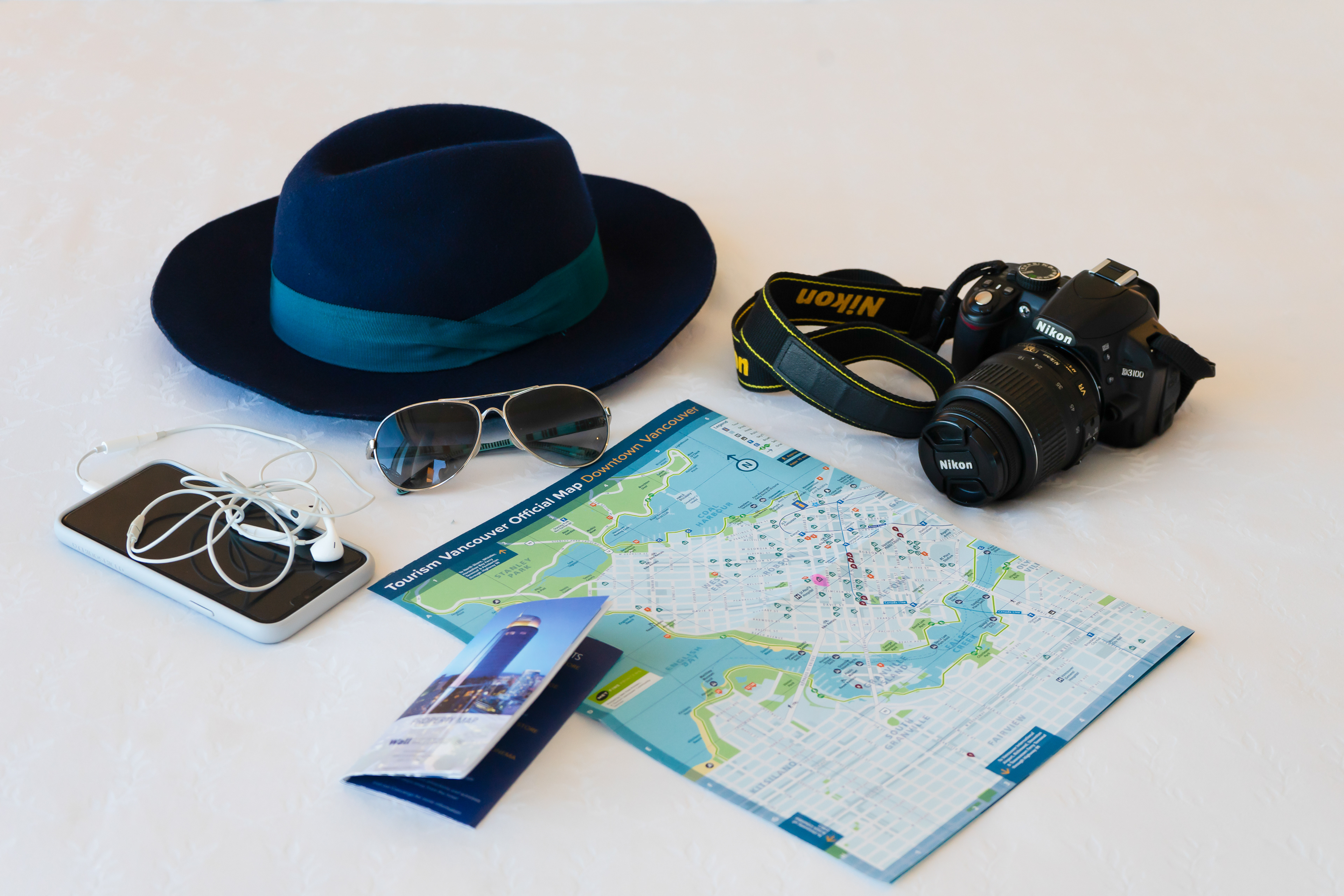 Traveler Flatlay