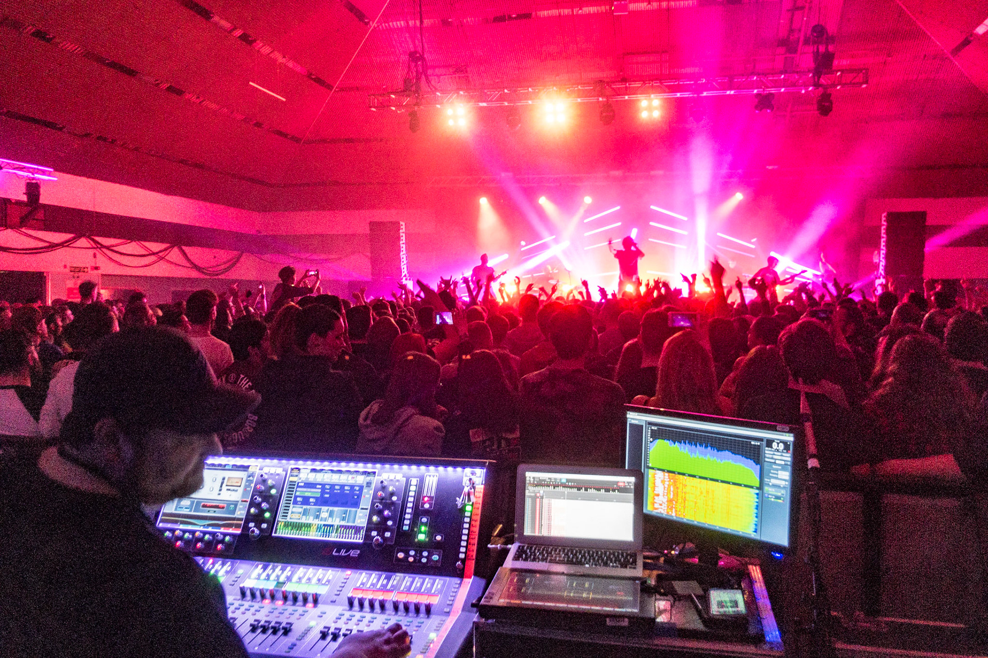 System Engineer, Don Broco @ Portsmouth Pyramids 2018
