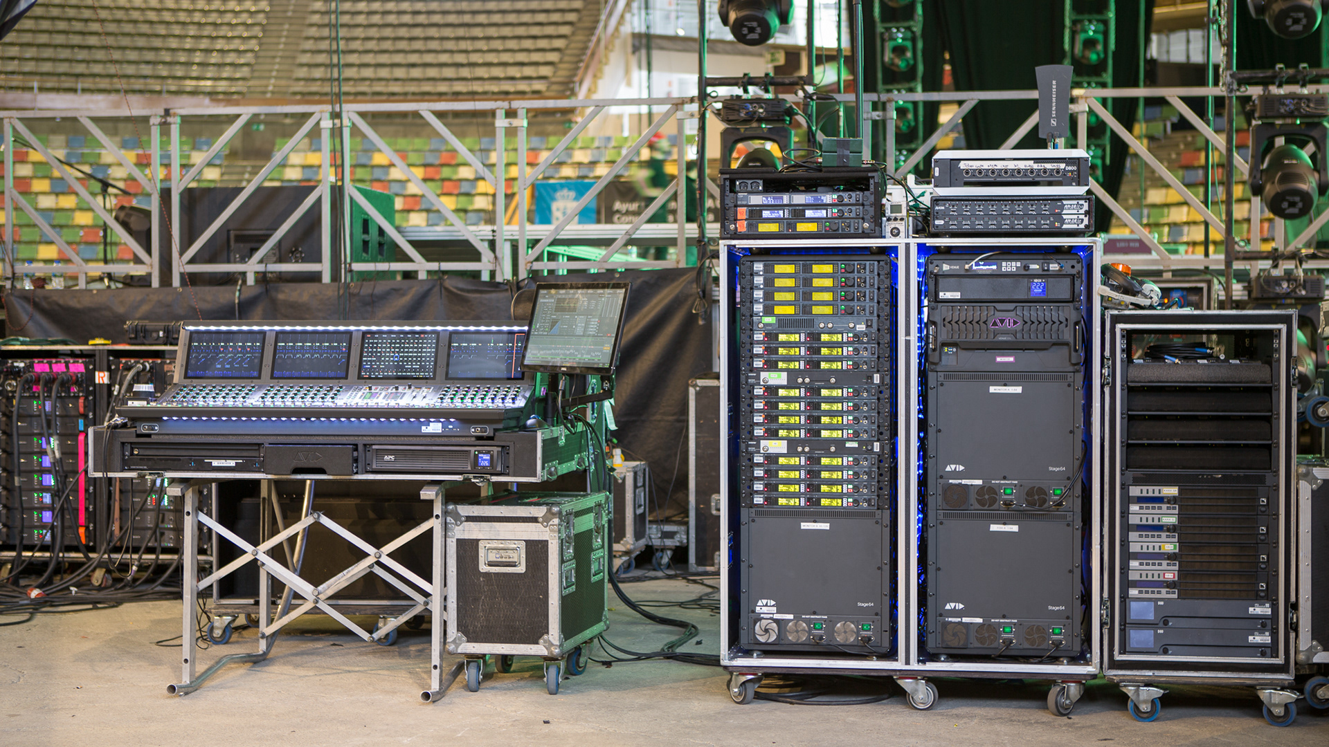 Monitor/RF Tech, Romeo Santos Golden Tour 2018