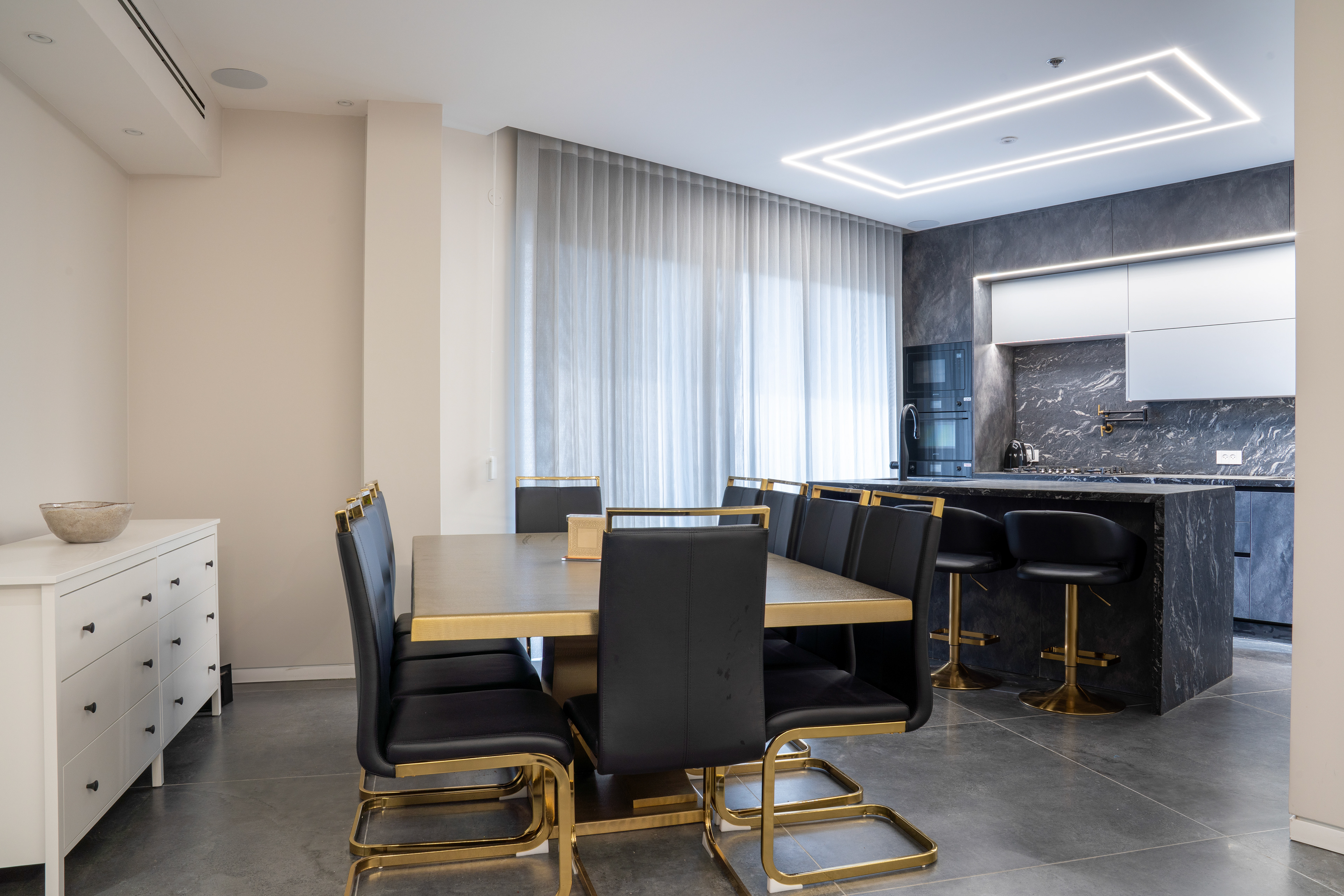 צילום בתים פרטיים וצילום וילות עם גינה רחבה