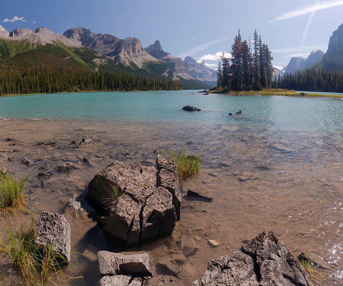 Spirit Island. Maligne Lake