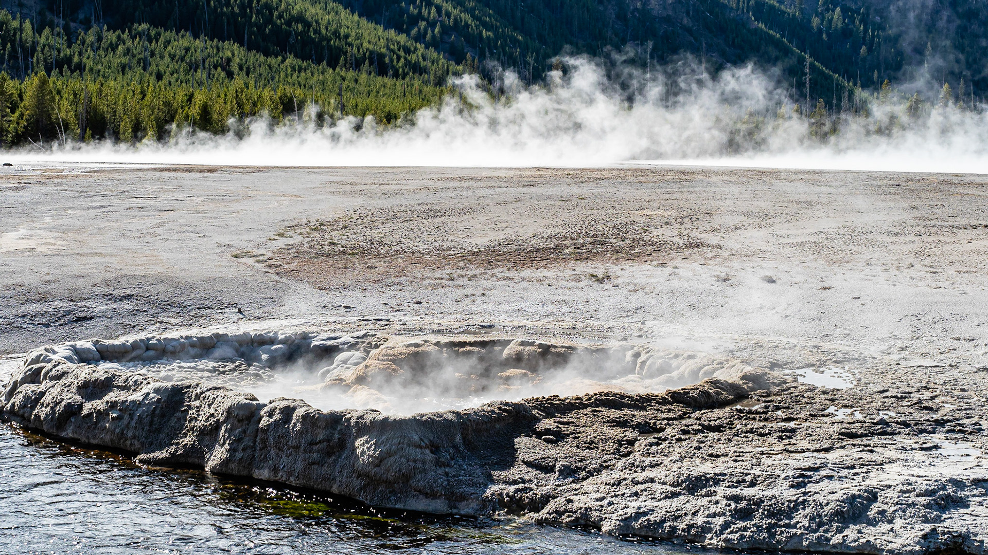 Biscuit Basin Hot Springs: In the Upper Geyser Basin of  Yellowstone National Park.
