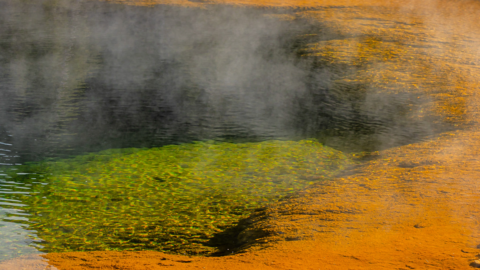 Sapphire Pool: At the Biscuit Basin in Yellowstone National Park