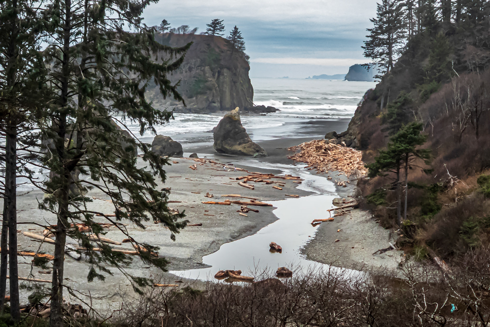Ruby Beach Washington: A cool , dry but overcast day on the Olympic Peninsula.