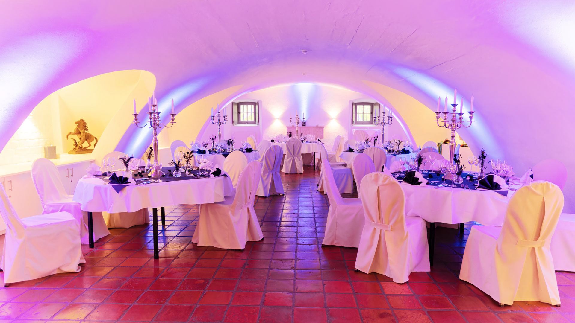 Party im Ahrensburger Schlossgewölbe