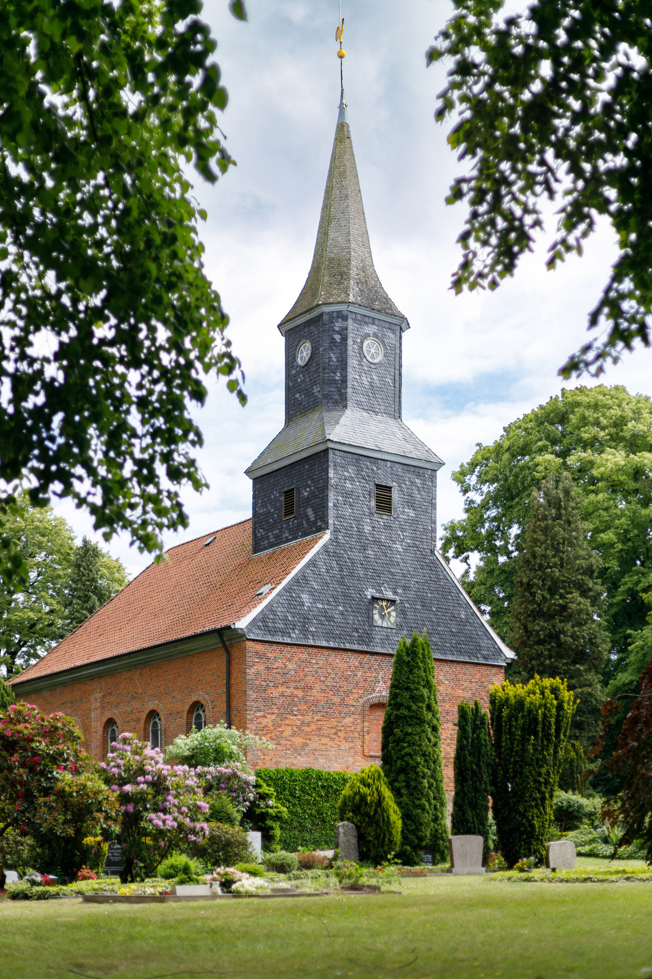 Elisabeth-Kirche in Brunstorf