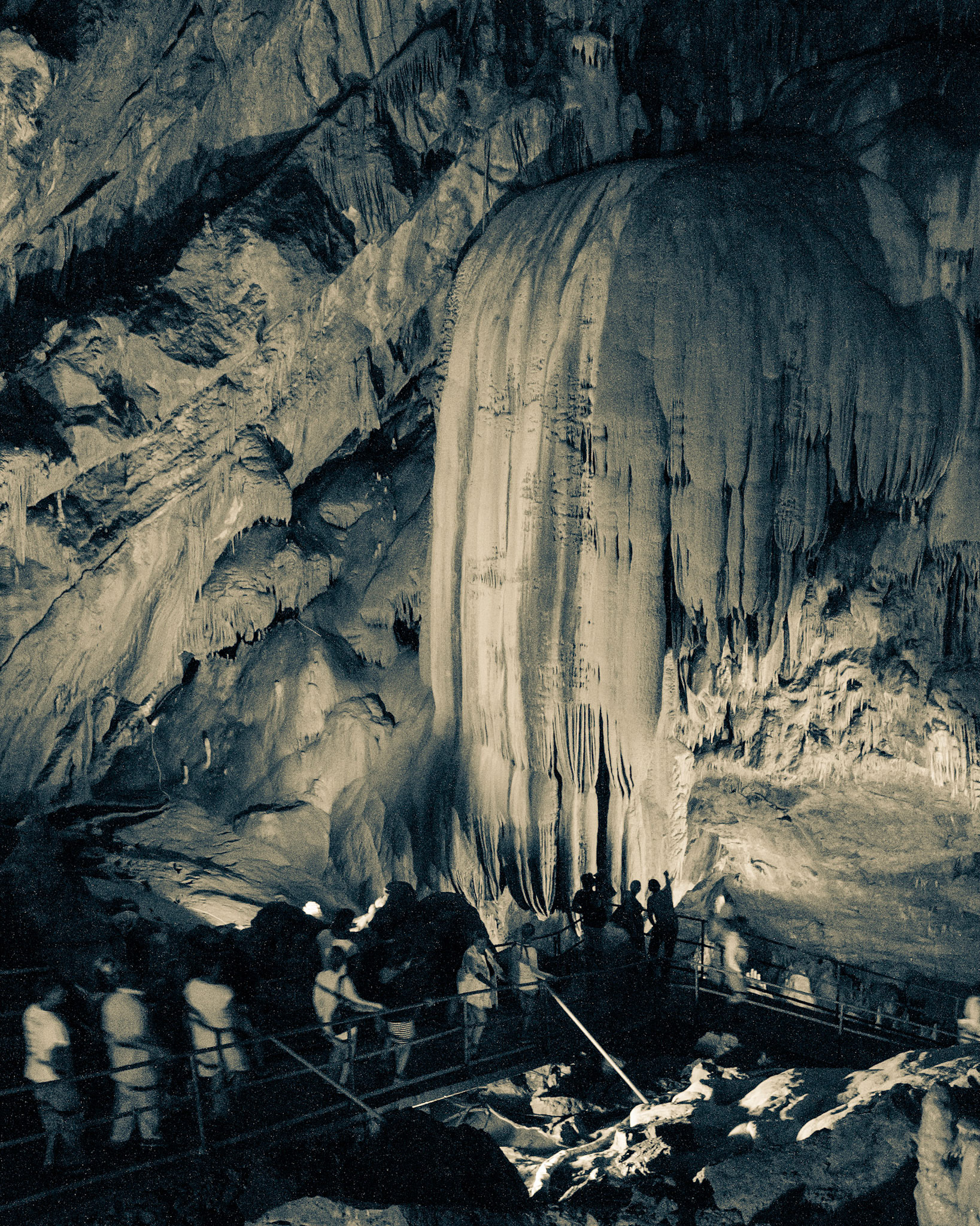 Новоафонская пещера