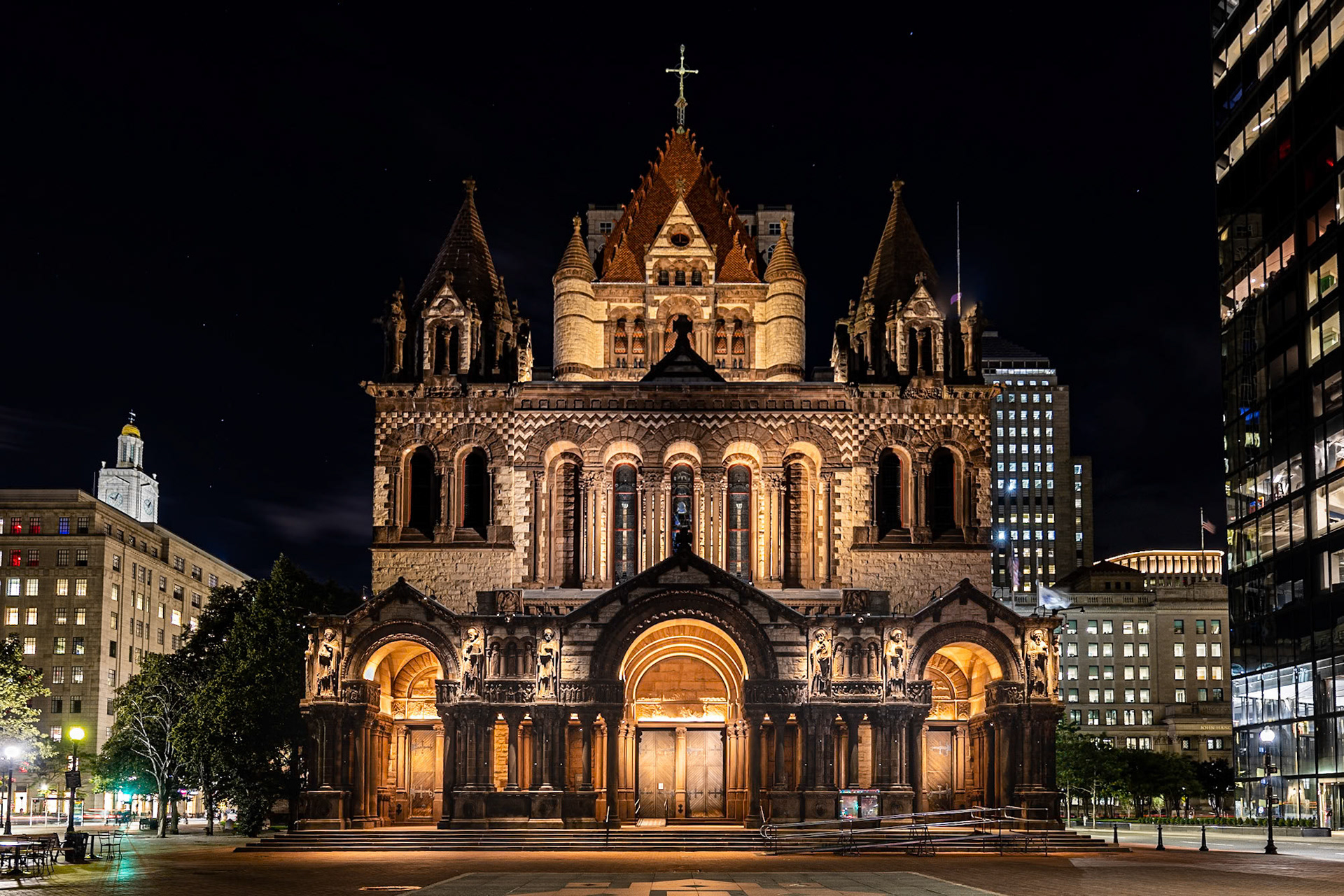 Copley at Night. #newengland #newenglandatnight #night #nightphotography #longexposure #canon_eosr#urbanphotography #cityscape #citylights #reflections #urbannightscape #boston
