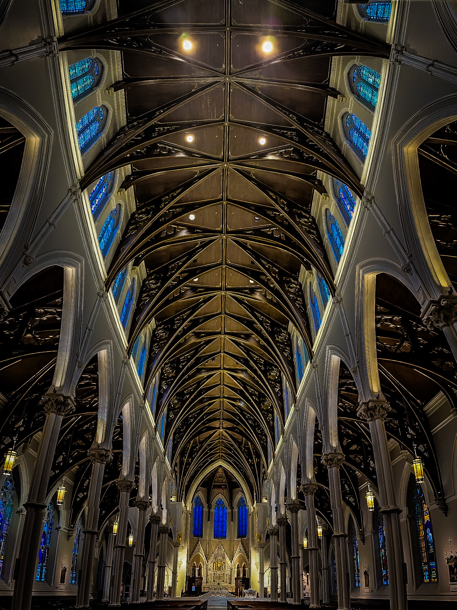 Cathedral of the Holy Cross Inside