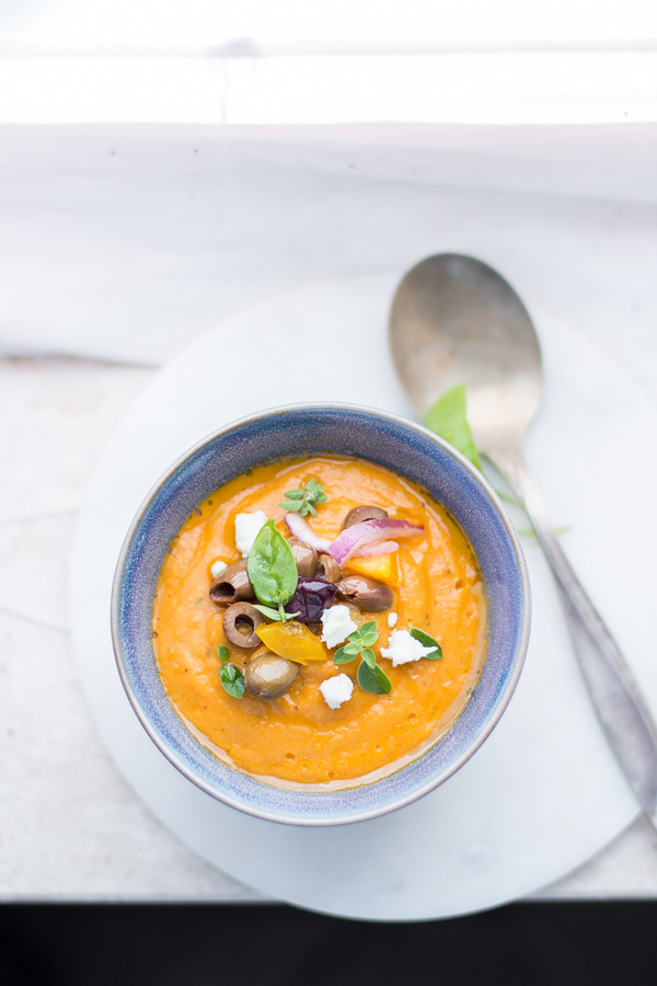 Zuppa fredda di peperoni arrosto
