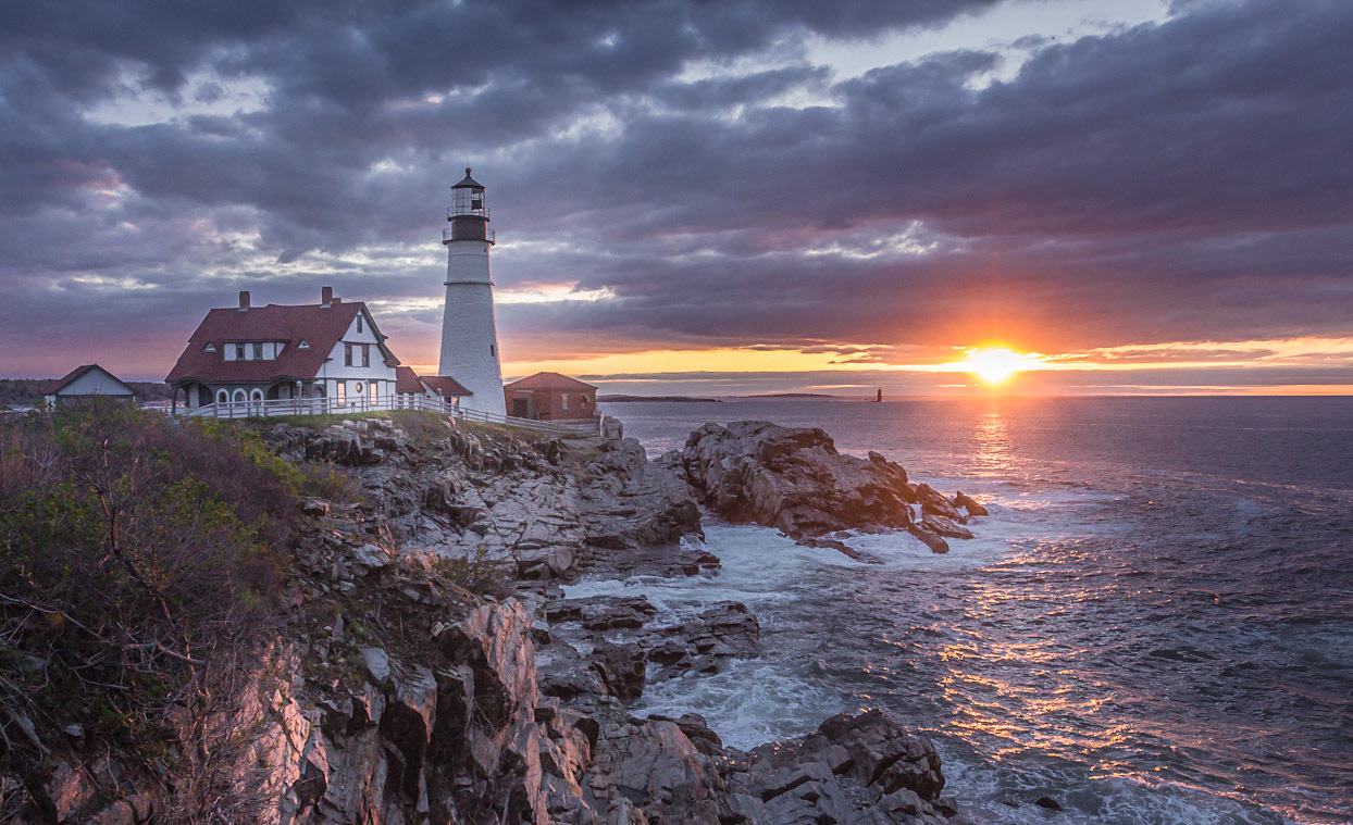 Portland Head lighthouse, Maine, at sunrise