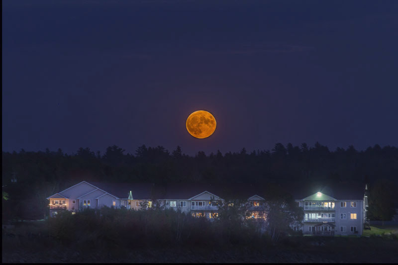 Hunter's full moon rising