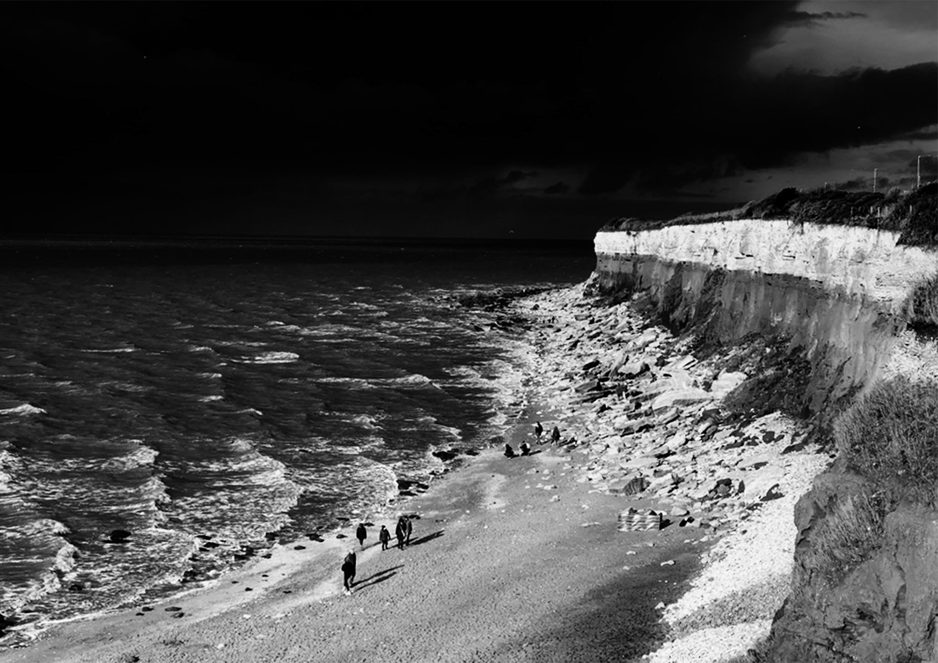 enjoying prehistoric cliffs together