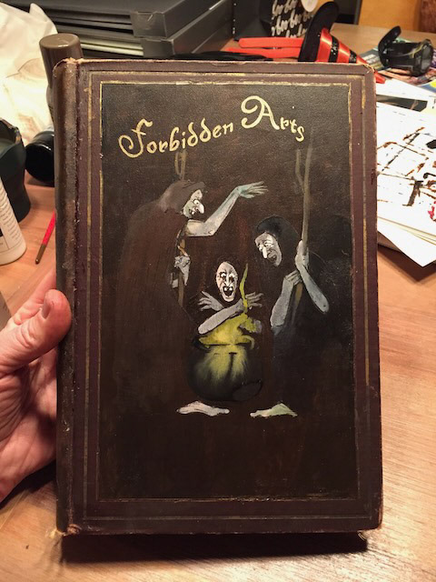 THE HOUSE WITH A CLOCK IN ITS WALLS