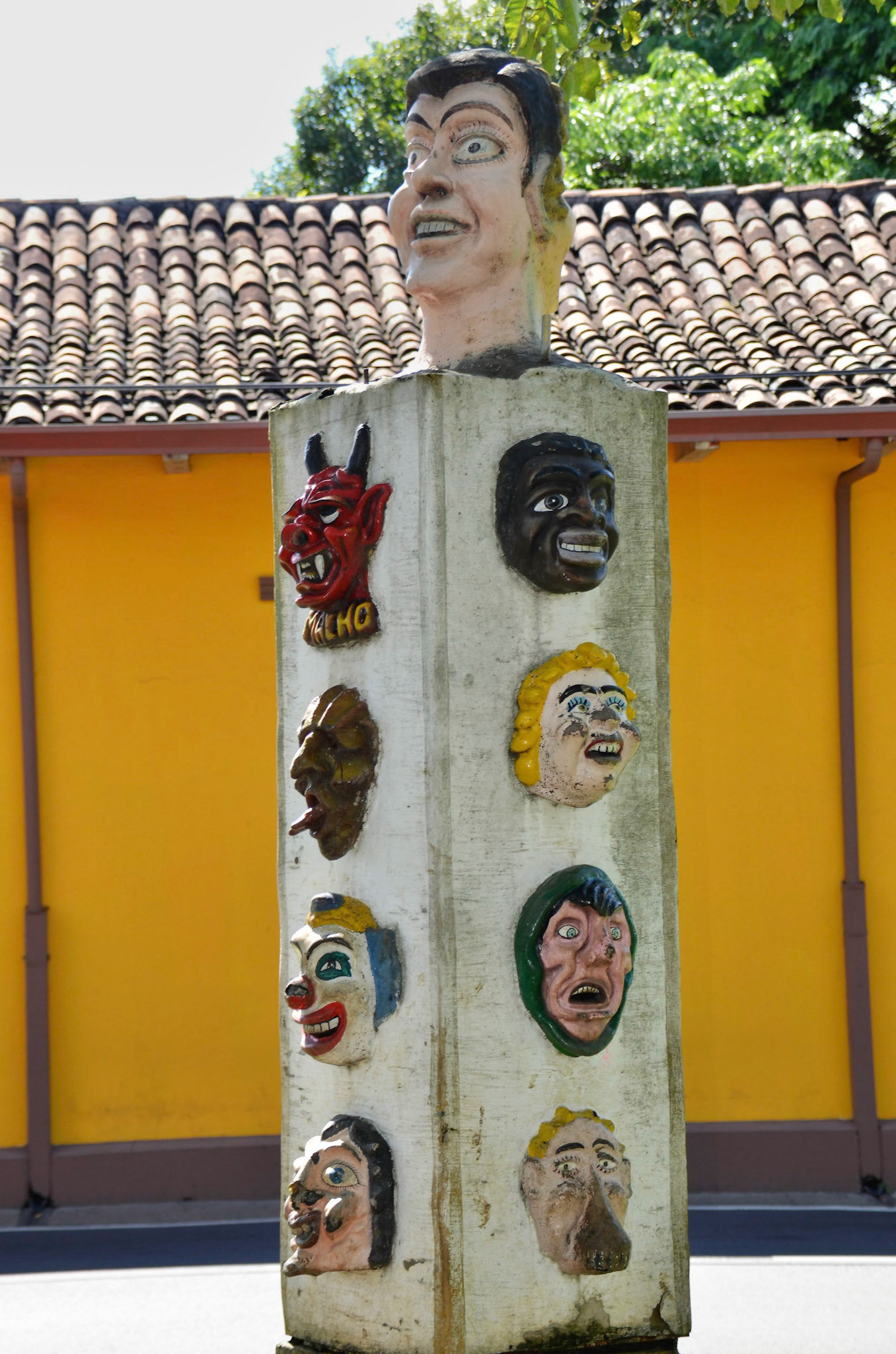 Art @ Parque de Santa Barbara - Costa Rica